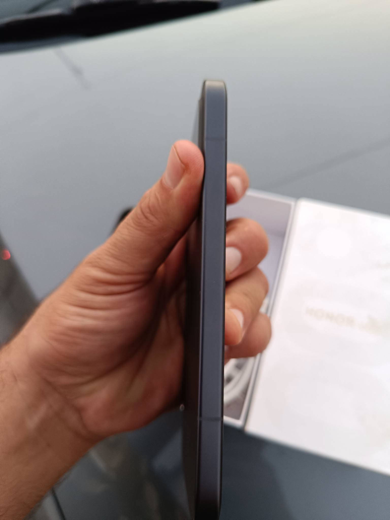 HONOR 600
 نرخى 575  هه زار 
زاكيره 256  رام 8
 خاوينى 99%  
كامل  ئه شيا بي عه يب  و به زه مان 2رؤژ 
گه ياندن هه يه
شوين كه ركوك 
***********
***********
------------------------------------------------------------------------------------
HONOR 600
سعره 575 الف 
ذاكره 256  رام 8
  نظافه 99 %   
 غراضه كامل مابيه عيب خطين  و  بضمان يومين الفحص
متوفر توصيل
مكاني كركوك
***********
***********
