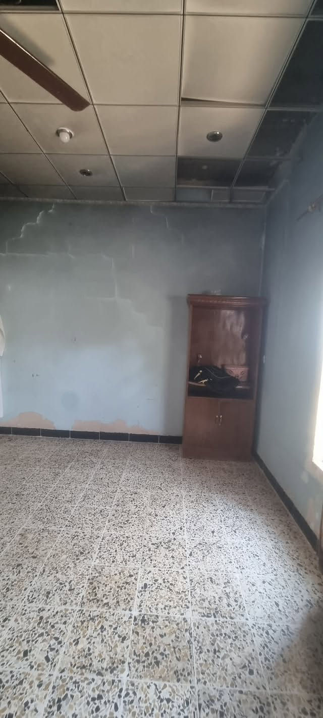للبيع
دار سكنية مساحة 300 متر حي المهندسين غرفتين نوم اسقبال صالة داخلية مطبخ وبسعر مناسب للاستفسار مراسلة الصفحة او الاتصال على الارقام التالية 

***********

***********

