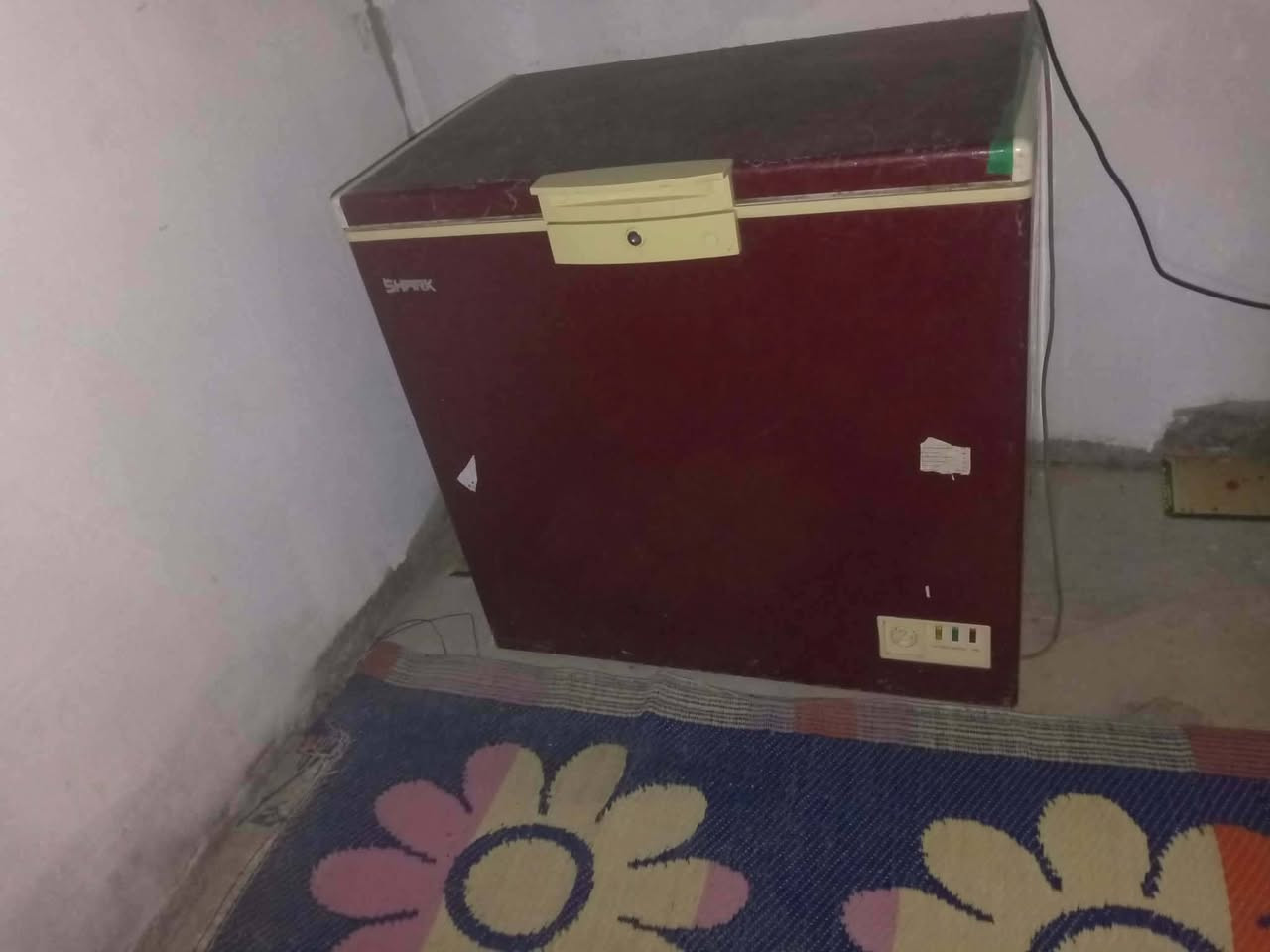 مجمدة شغّالة • ثلاجة حجم وسط • دور زراعة