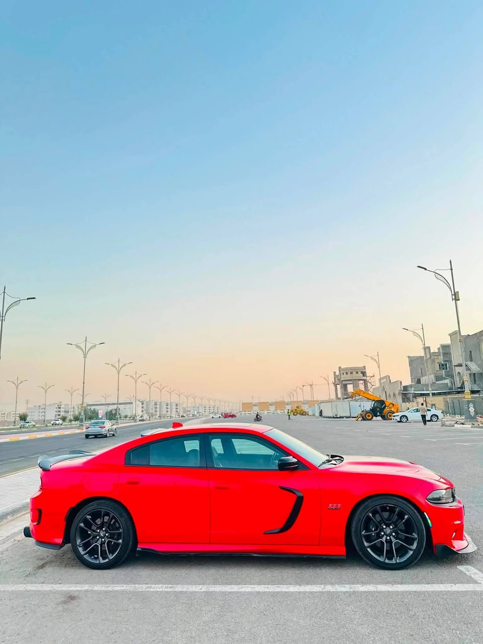 ، كلين بدون قطره صبغ، أرخص و أنضف سكات
دوج جارجر سكات باك . Scat Pack  
الموديل : 2022 مكفوله كفالة عامه حادثها سرقه مكينه وگير  فقط و مشدودات جدد نفسهن
ماشية  : 27 الف ميل 
المحرك :  V8 . 6.400
القدرة الحصانية : 485 حصان hp  
المواصفات :                              
*  نقطة عمياء . 
* مكابح رياضية (برمبو) . 
* لايت LED . 
* كاميرا خلفية . 
* امكانية التحكم بوضعيات المقود كهربائيا . 
* كزوز سستم موبار . 
* حساسات خلفية . 
* ويل قياس 20 أنج 
* سستم صوت  . 
* تشغيل عن بعد . 
* مقاعد رياضية 
* ذاكرة لحفظ وضعيات الجلوس (ميموري) . 
* المقاعد الأمامية تبريد وتدفئة . 
* المقاعد الخلفية تدفئة . 
* نظام خرائط GPS . 
* شاشة كبيرة قياس 8.4 أنج اوپشنات 
* تدفئة ستيرن . 
لون احمر 
رقم بغداد بأسمي / مكانها كربلاء ***********
