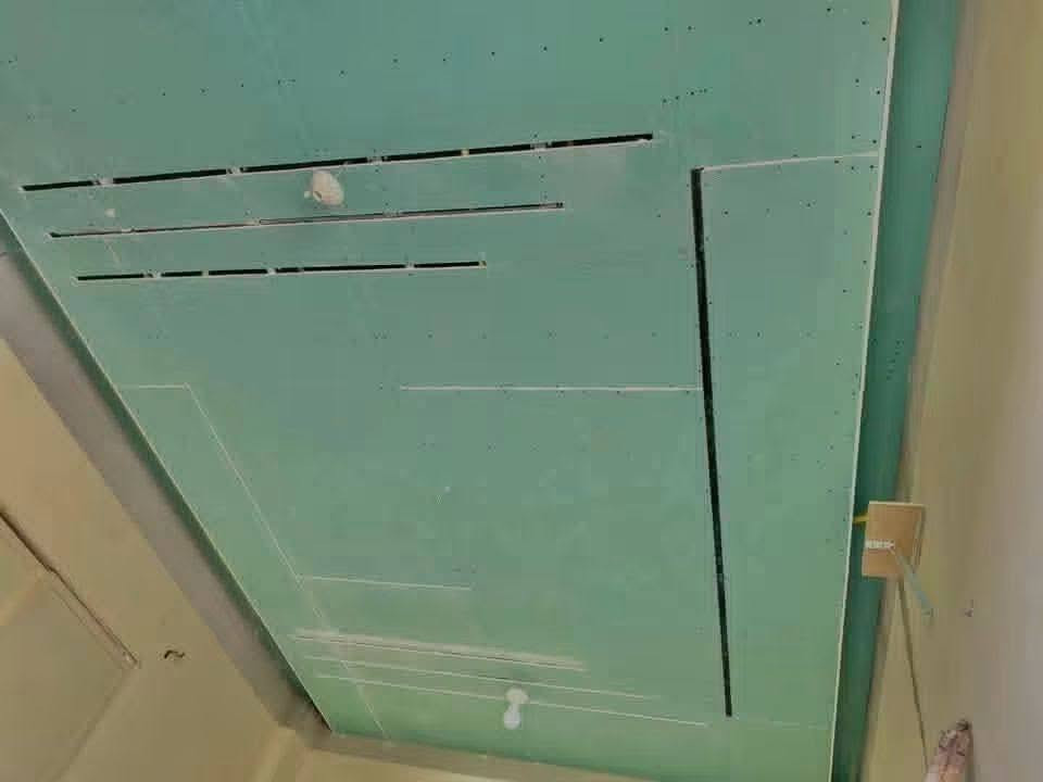 عمل كافه الاصباغ والديكورات انسب الاسعار  واتساب ***********
