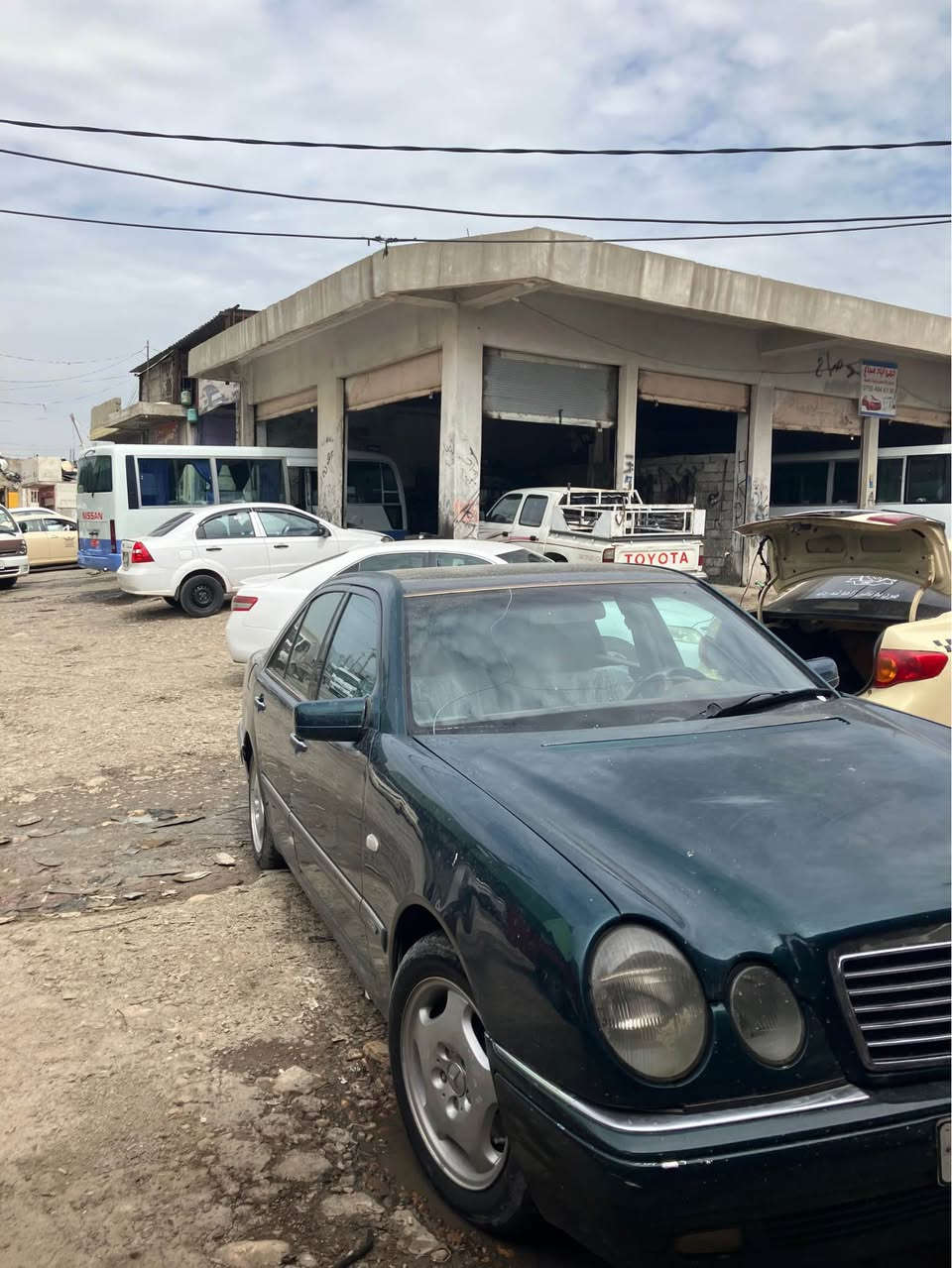 بو فروشتنە و گورینە وەش دەکەم ٣٠ وەرەقا ومە جال 
*********** زاخو, دهوك

