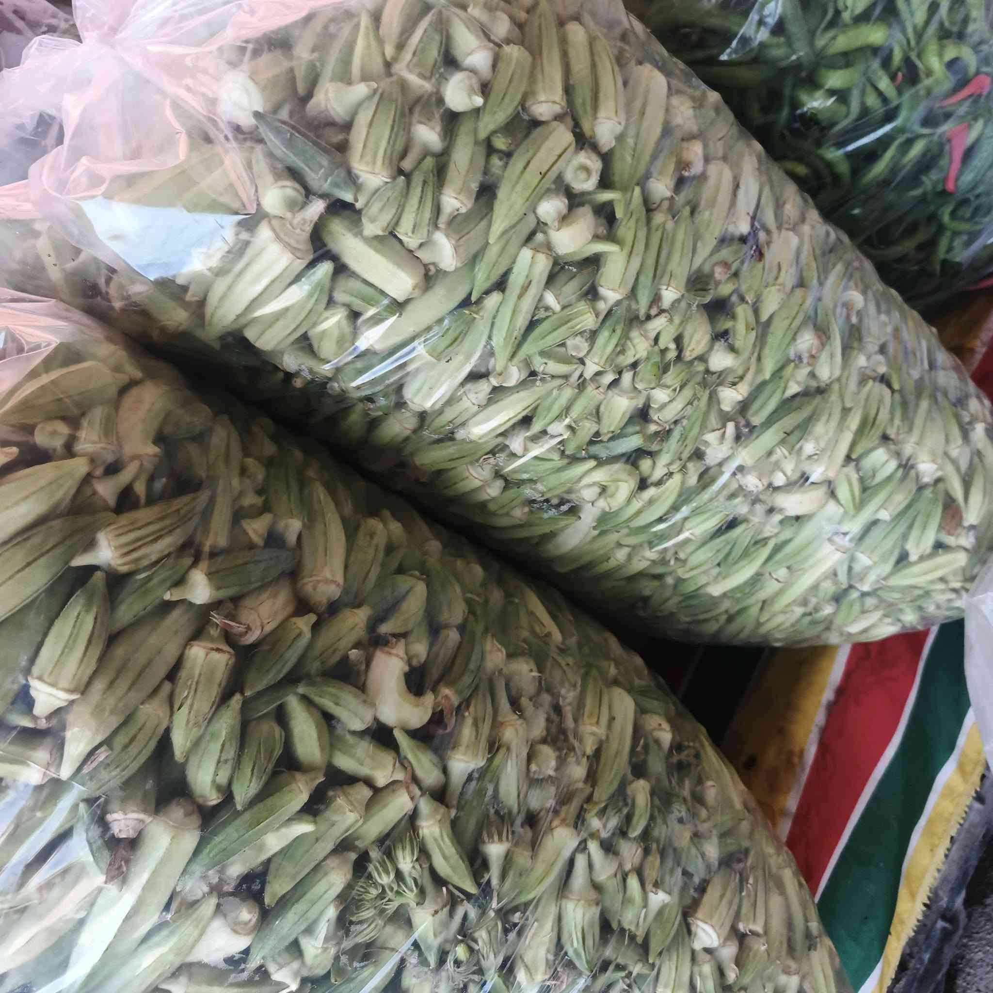 السلام عليكم علوه التساهل ترحب بكم عروض اليوم 
طماطه 400
بتيته 900
كوجه درجه اولي 750بل صندوك 
فلفل مزحلط درجه اولي الكيس 5000 الوزن 13 
بذنجان درجه اولي شرط ب 400 
تفاح درجه اولي 750 
ركي عل سجين شرط 3 بلف مال مشاريع 
ركي 250 
عنب من 250 الي 1250 
جميع انواع الحشايش متوفره 
كل نوعيات  الخضره متوفره 
العنوان ال كرابله شارع البره شرجي المدرسه النهضه الشرقيه مجاور اسواق التساهل
