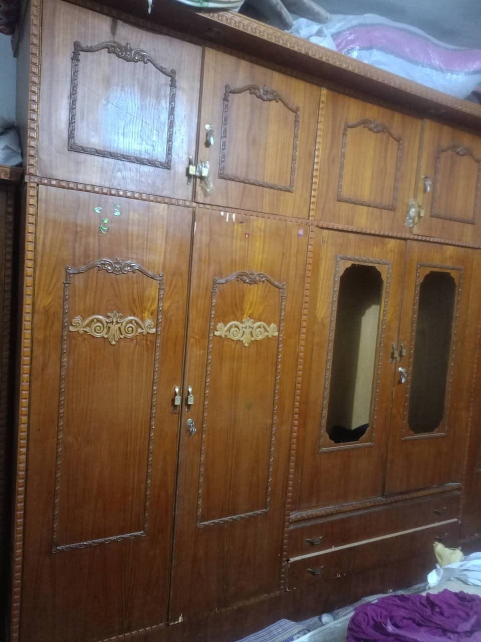 سلام عليكم غرفه لبيع سعر 225 مجال بصيط مكني كطن رازي تواصل ***********
