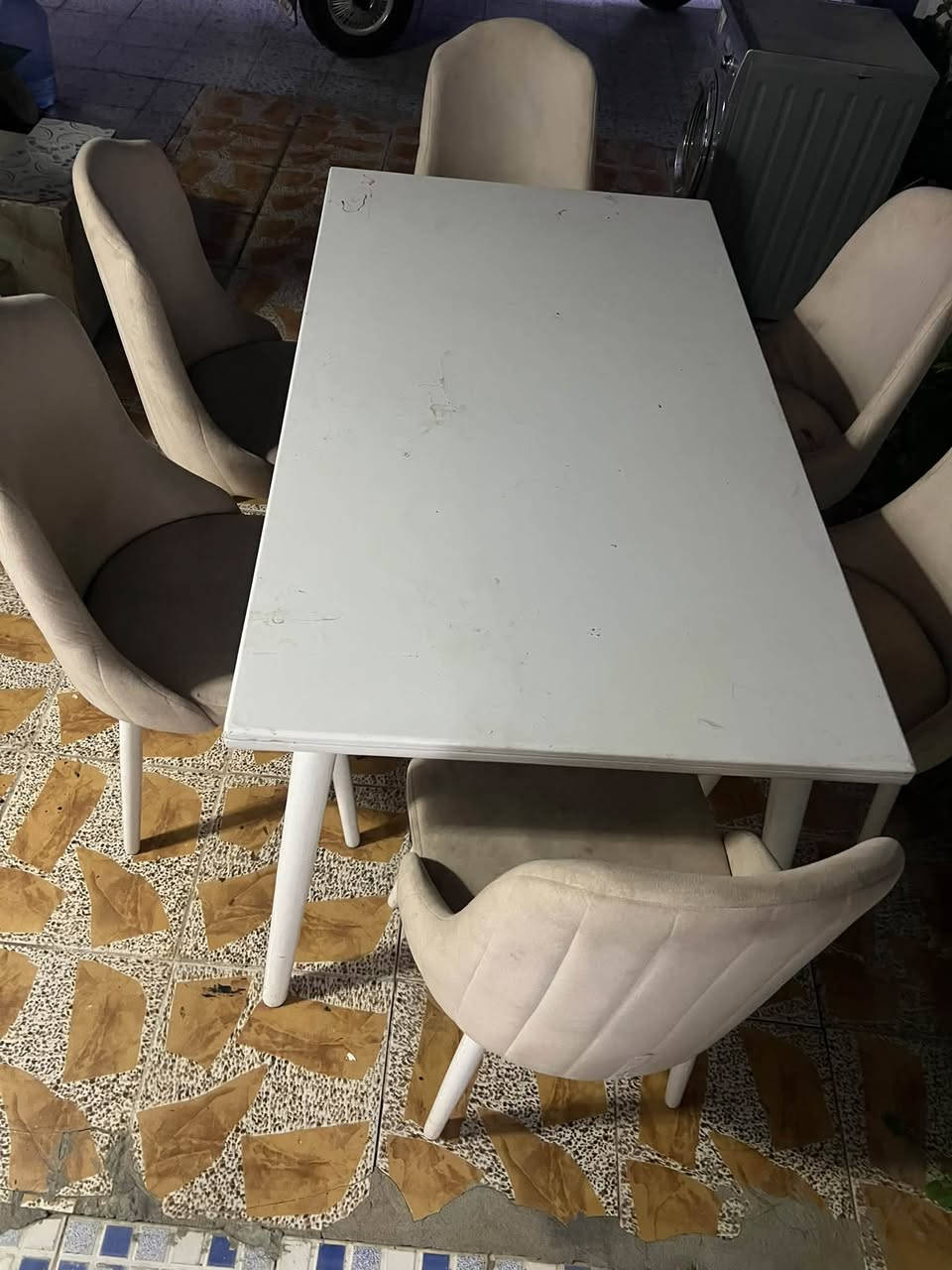 ميز طعام وكراسي عدد 6 للبيع تواصل *********** وتساب
