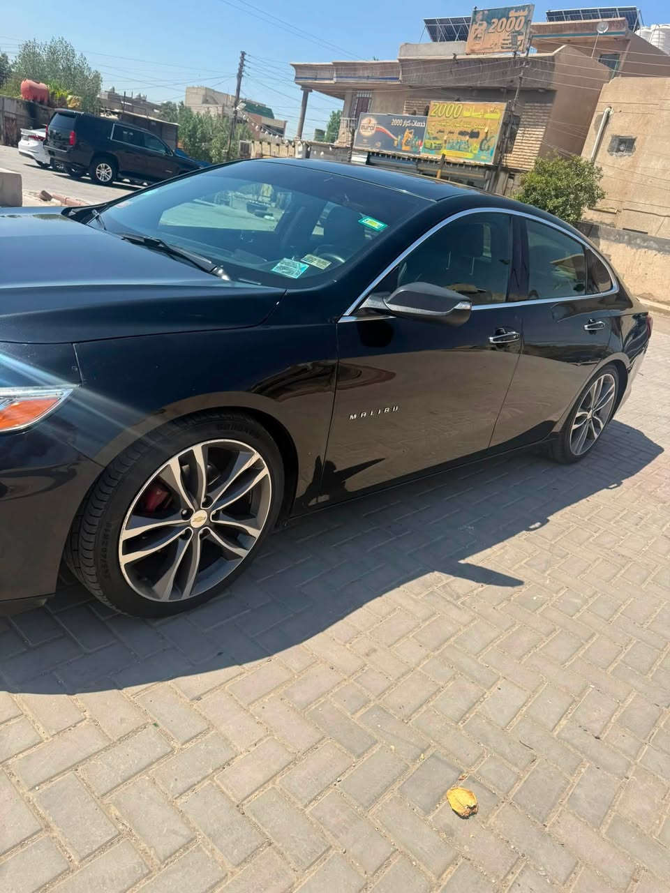 " السلام عليكم "
للبيع شيفروليه " ماليبو " (( برمير )) 

محرك 2000 تيبربو

_  موديل { 2020 } 

_لون اسود   

_فئة برمير فول مواصفات

_ سستم صوت BOSE + دمام خلفي 

_عدادات ديجيتال + ترحيب 

_ انارة محيطيه بالدشبول والابواب بلاديه 

_ داخل جلد اسود 

_ ستيرن جلد تطريز + تدفئة بالستيرن 

_ كشنات اماميه 2 كهرباء 

_ كشنات امامية تدفئة +(( تبريد ))

_كشن السائق خزن ميموري 3 وضعيات 

 

_ لايتات 3 عدساد LED بلادي 

_ بكلايتات لد

_ مداخل شحن خلفيه 

 

_كامره خلفيه دواره 

 

_هاند بريك بصمه

_اوتو ستوب 

_بصمه تشغيل وابواب وصندوك

_تشغيل عن بعد 

_لد امامي نهاري 

_ تبريد منفصل + قطعتين تبريد 

_شاشة كبيرة تدعم نضام ابل كاربلاي + اندرويد اوتو(واير ليس) + جميع اعدادات السيارة 

_ تحكم بالتبريد والمناخ من الشاشة 

_ماشيه 89 ميل 

_حادث السيارة دعاميه وبنيد. بدلتة جديد  لان الصبغ مفطر بس يرادلة بخ

السعر 115 بيها مجال قليل  

 _مكاني بغداد حي الجهاد 

للبيع او مرواس 

            ***********☎️
