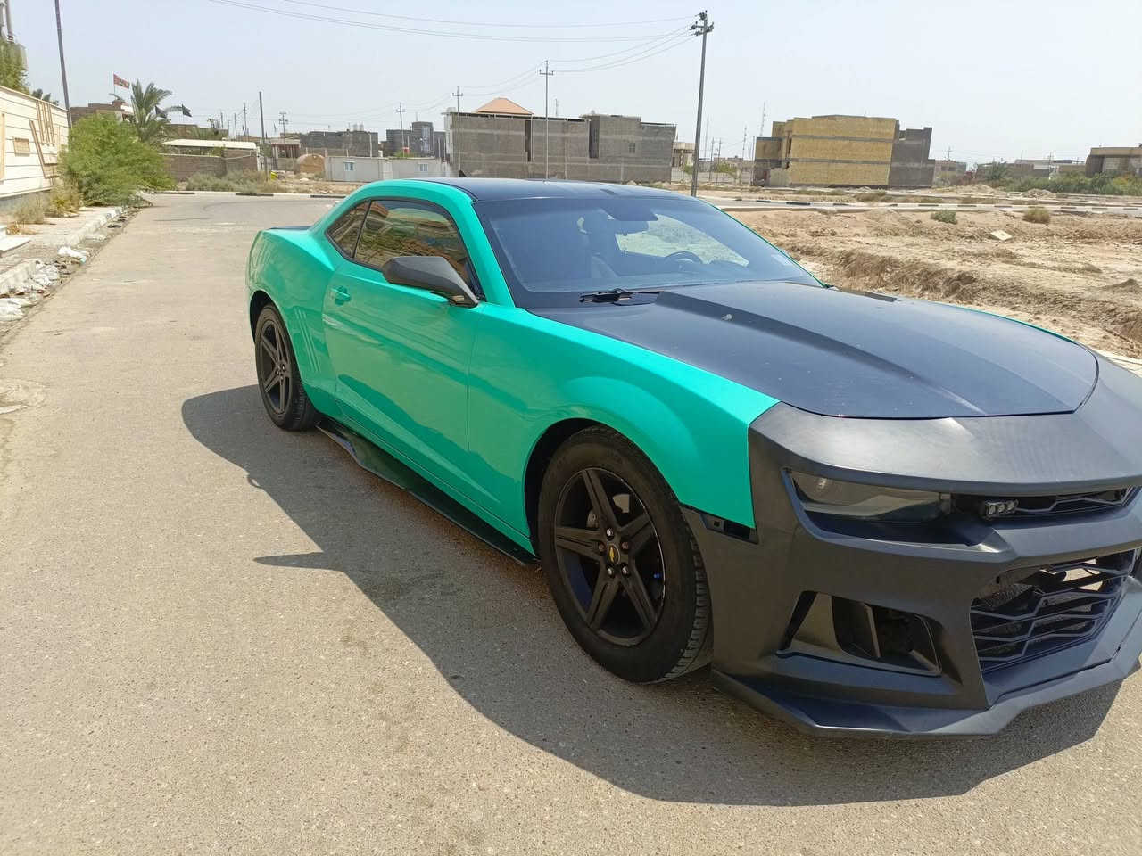 السلام عليكم كمارو للبيع موديل 2013 ماكينه 3600 رقم بصره اليف مشروع وطني سنويه منتهيه وراعيها يريد تحويل سياره مصبوغه عام تغيير لون حلو مميز شاشه كبيره كشنات كهرباء تبريد شغال العنوان البصره ***********
