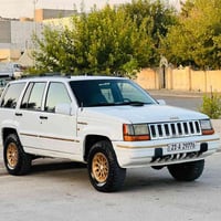 شيروكي • ١٩٩٥ • مكينة V8