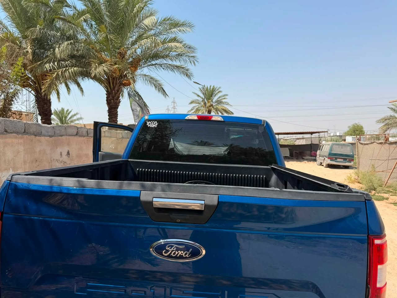 فورد اف١٥٠ موديل ٢٠١٨
مكينه ٢٧٠٠ تون تيربو ايكو بوست 
حادثه قطعه وحده بدون اي دواخل 
ماشيه ٤٧ جديد جداً بدون ايرباك 
لون مميز لوحاته كاملات الدولي 
رقم مميز 
السعر ١٩٠ بي مجال 
مكاني بابل الهاشميه 
***********

