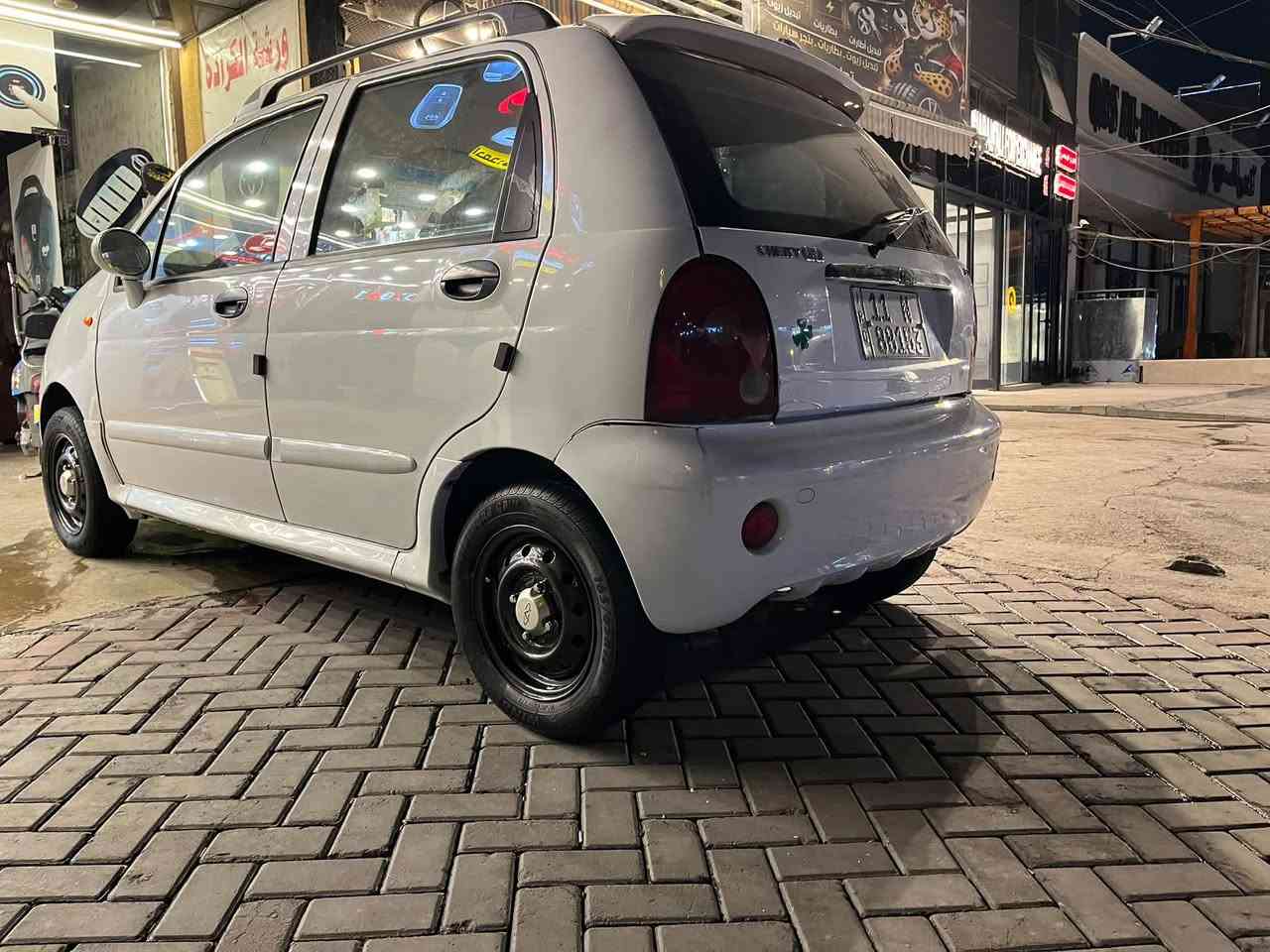 ***********

نص مكتوب في الصور:
- ***********