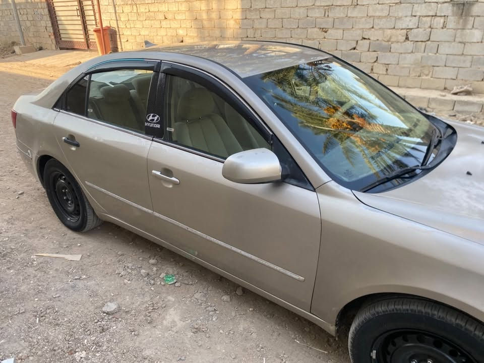 سوناته موديل 9 امريكيه حادثه باب السكنً بدون دواخل مكينه 2400 مكينه كير تبريد  تخم تاير تبريد جاهزه مكان ديالي بعقوبه  السعر (93 ) بيه مجال بصيط (***********
