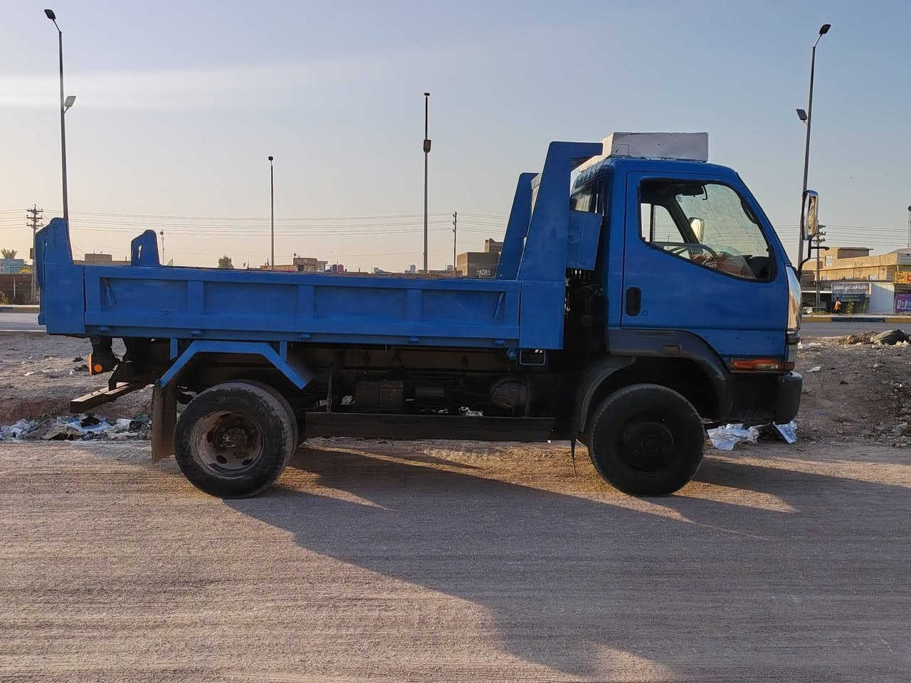 كنتر فوصه 4طن لبيع مكينه حداده اي نقص مابيهه مصبوقه عام  تخم كرهيبات كله جديد 
السعر 150 بيهه مجال حك جيه ***********
