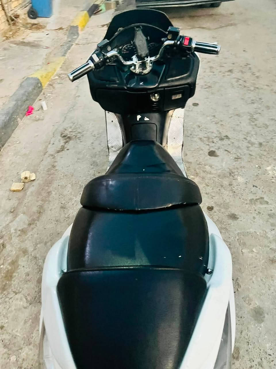 فورزه 08 للبيع
دراجه خير من الله ‏كهربائيات كلهن شاغلات 
مكينه خرسه 
￼
مكاني بغداد 
السعر 850
رقمي ***********
