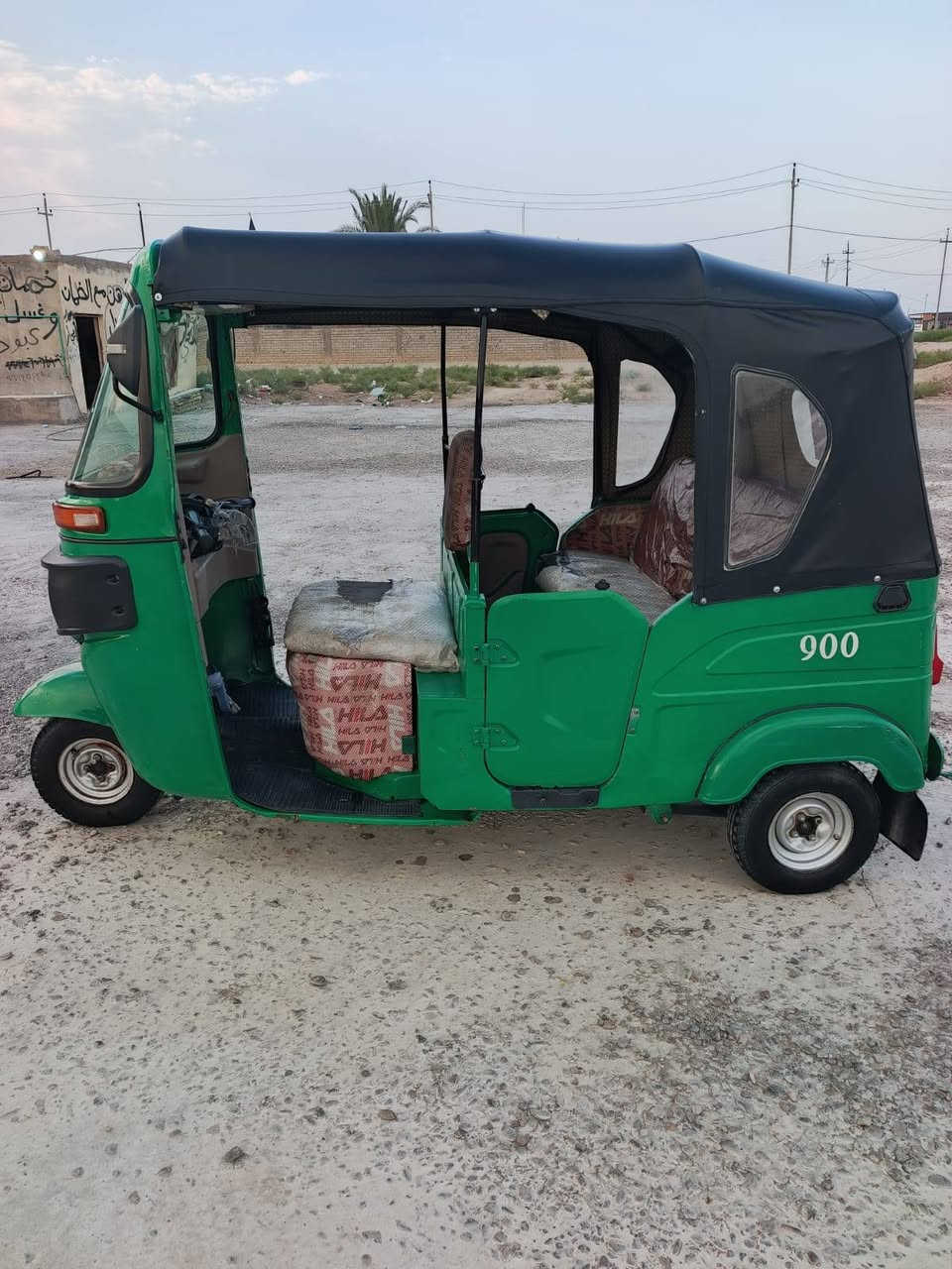 تكتك للبيع موديل 22السعر 7و300رقم التلفون ***********
