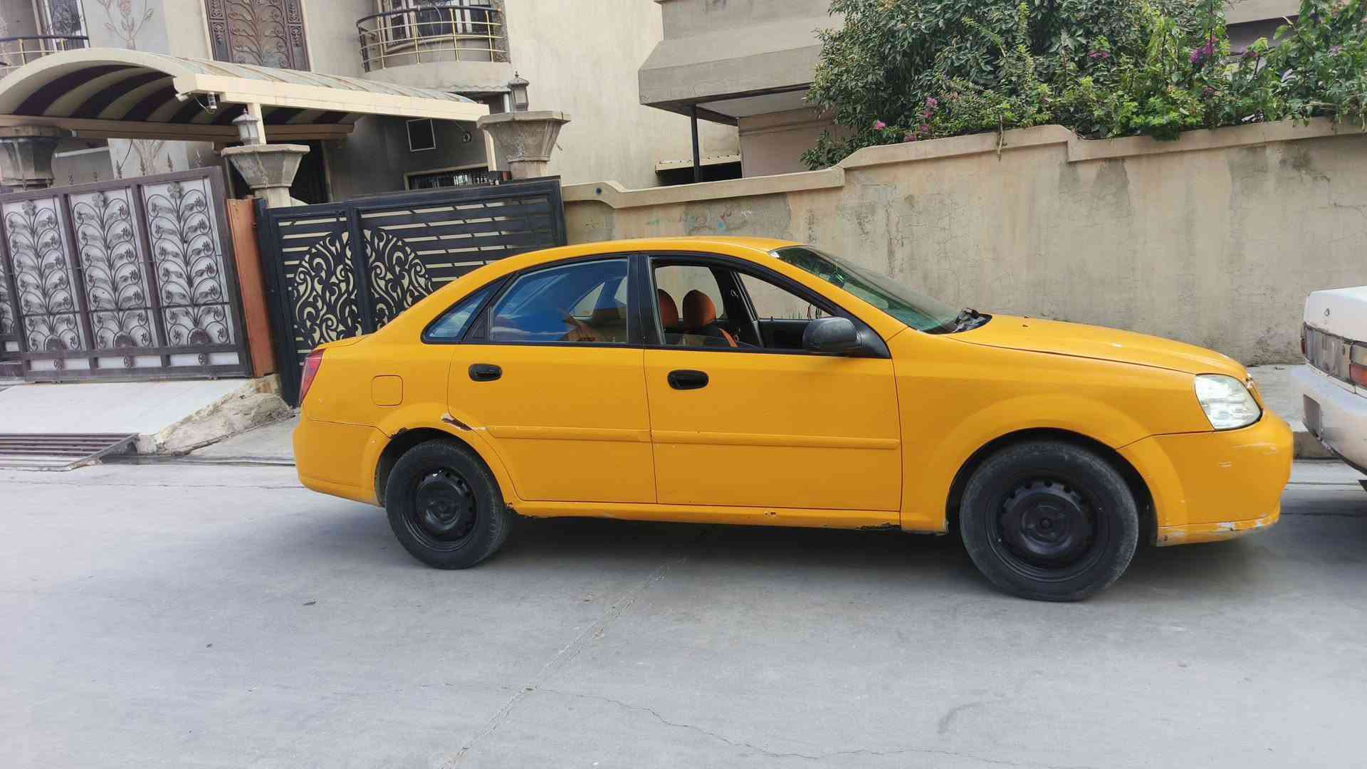 السلام عليكم اوبتره 2004 كير محرك تبريد كله شرط صدر شرط بطاقه بانزين نقابه مصفره مشروع وطني سنويه ل 28 السعر 40 ورقه وبيه مجال للشراي والي مو شراي لا يتصل ويرهم مراوس حسب القناعه***********
