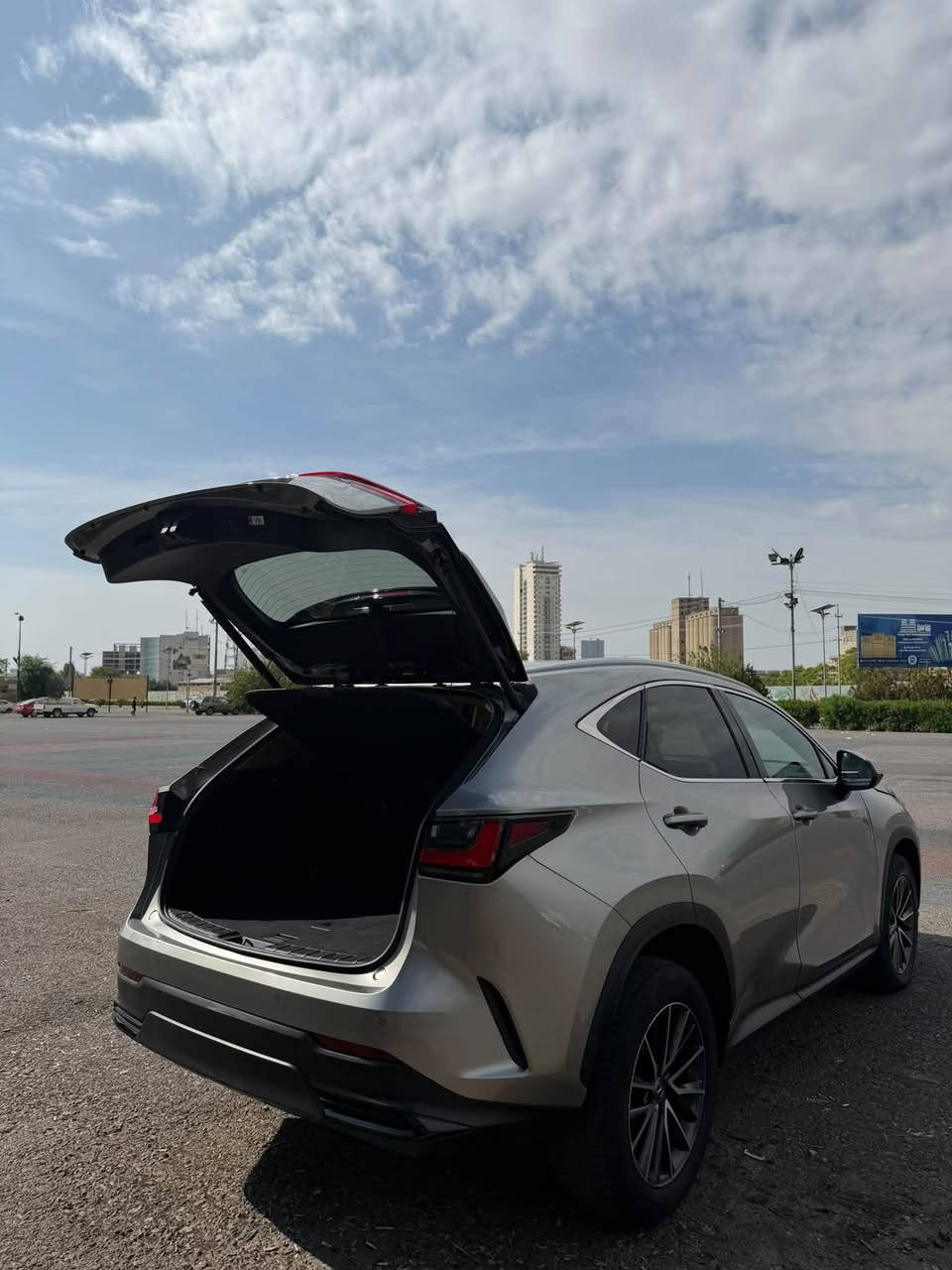 لكزس NX350 • ماشيا ٨٠٠٠ • عنوان اربيل