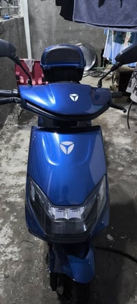 دراجة yadea Rn دراجه نضيفه تمشيك 55-50 كيلو بيها سرعتين دارجه صارلها 4...