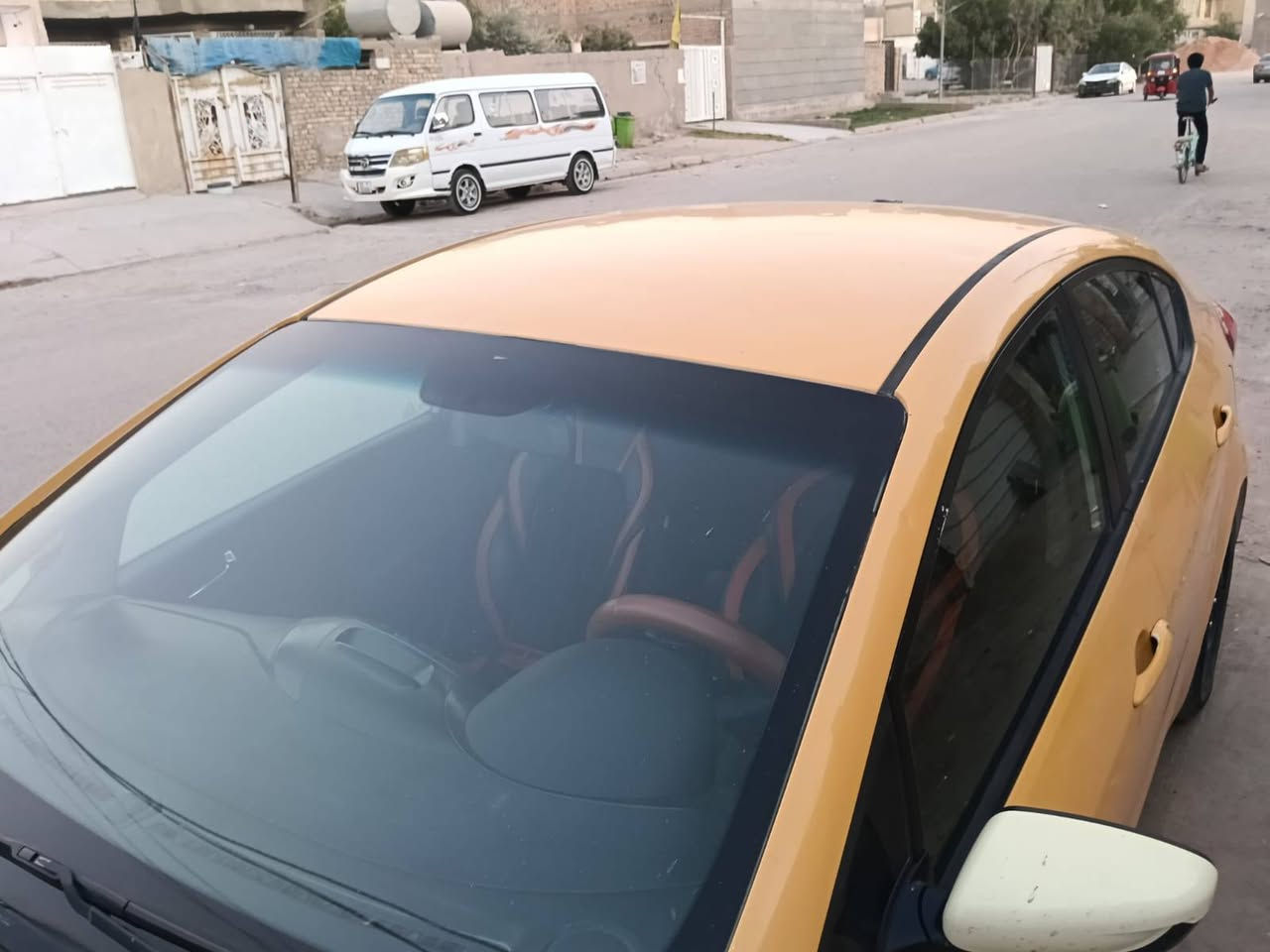 *فورتي 2016 للبيع سيارة كير At
*مكينة 2000 دوش المرغوب 
*سيارة تخم تاير باتري جديد 
*تبريد تدفئة شغال ويه السويج 
*رقم بغداد المشروع الوطني تحويل ثاني يوم باسمي 
*سياره بيها بنيد وجاملغ الأيمن حادث أمريكا وبالعراق الجاملغ الأيسر 
السياره جاهزة للآخر حبايه كبل للشارع ربع متصرف علية 
*ملاحظة التحويل عقد مروري كبل
السعر 95 وبيها مجال للشراي 
مكان السيارة بغداد العبيدي 
الاتصال ***********
