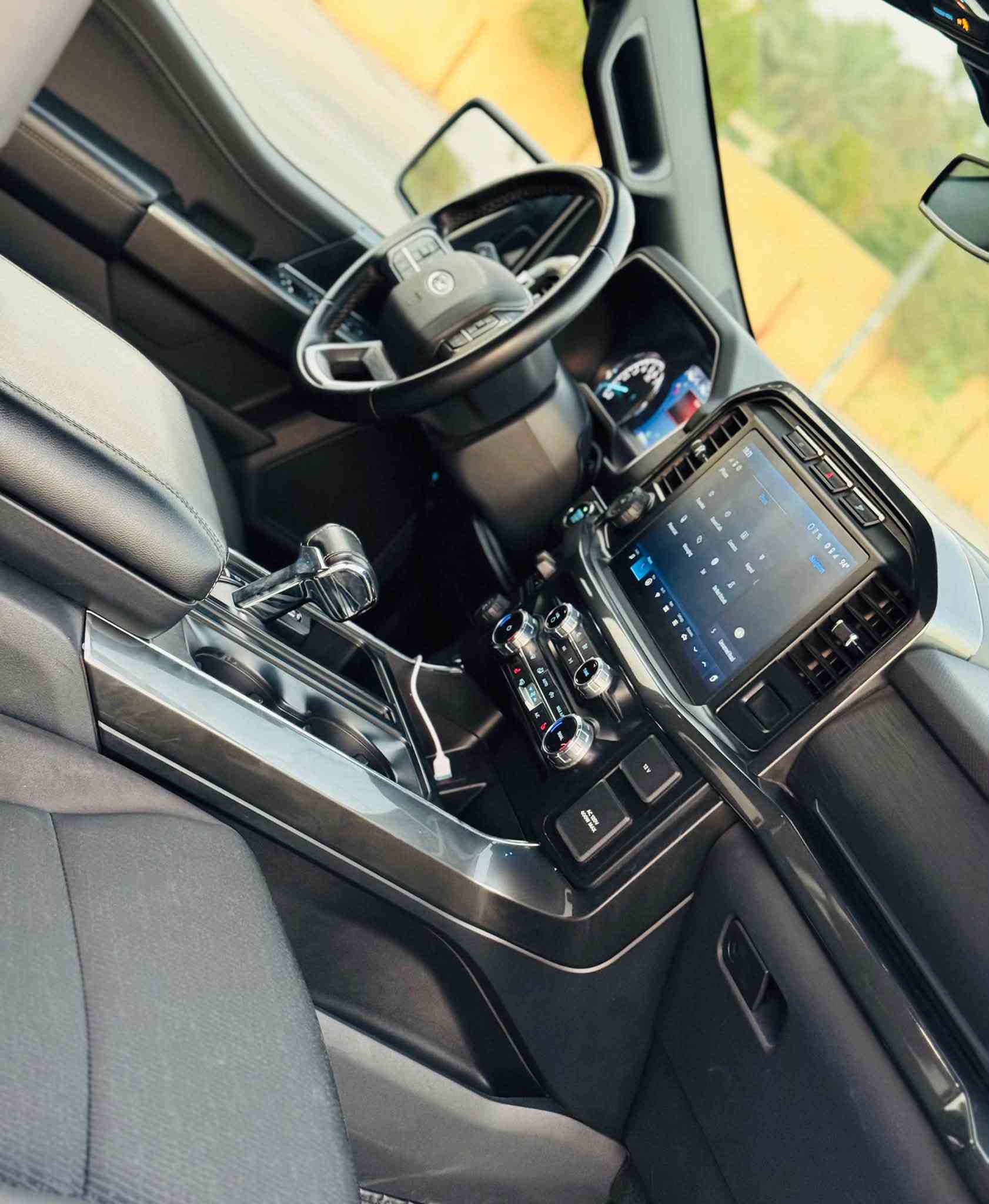 سلام عليكم
فورد F150
السعر 280 
موديل 2023
مواصفات xli
كير طيارة   يعني كير تحت 
خمس كامرات   محيطية 
تبريد لمس ومركزي  
قفل اكسل 
تحكمات استيرن 
شاشة جبيرة 
ماشية   43 ميل 
رقم شاصي 1FTEW1CP1PKD73954
عنوان ديالى خانقين 
استفسار اكثر اتصال
***********
