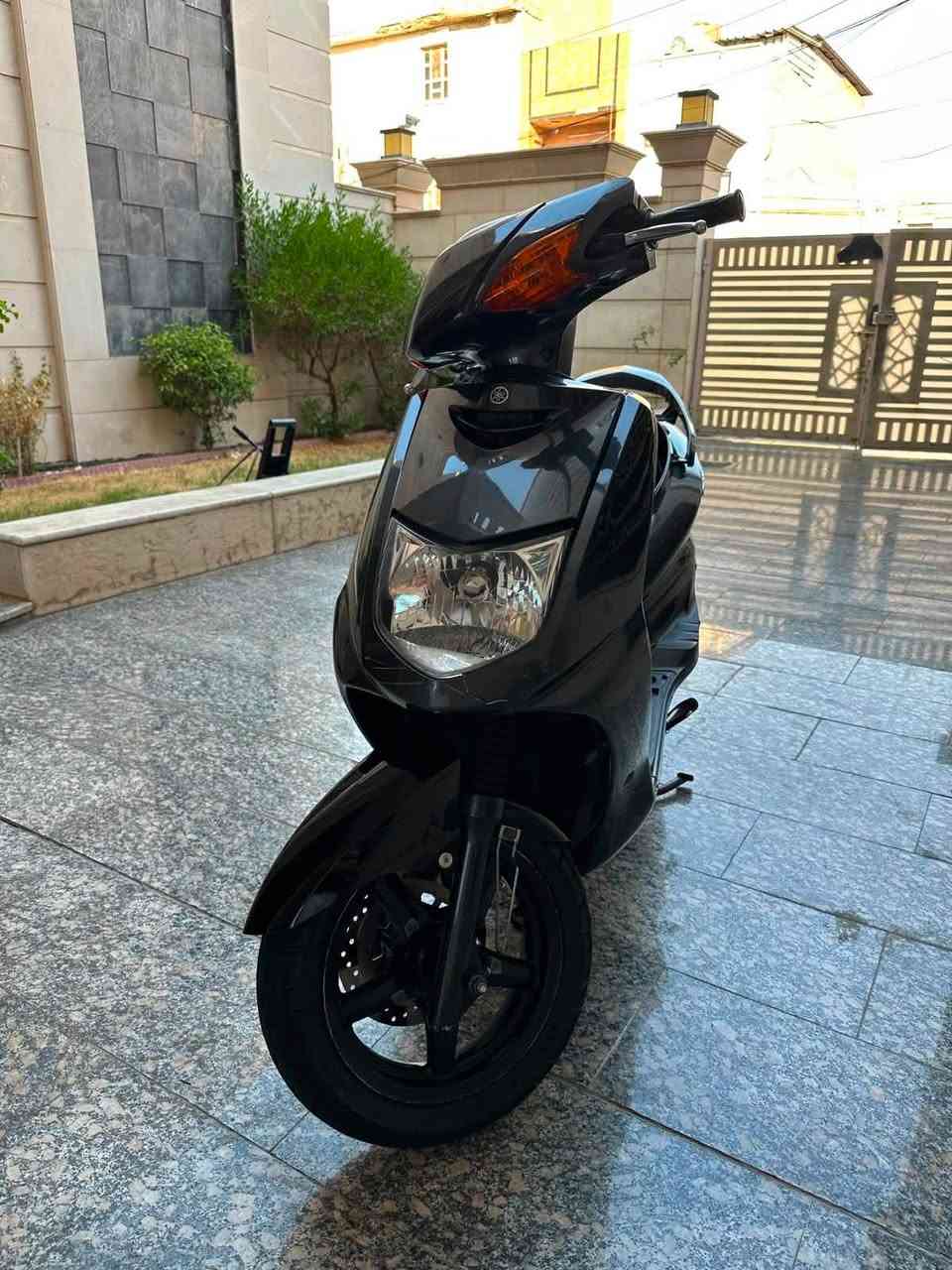 دراجة سكنس نثيه 110 ياباني
الدراجة مال رمبه منزلها  مكفوله المكينه برغي مامفتوح منها مداريها كلش ستاند كهربائي كله شغال تجي تشغل وتفحص لحد ماتمل وجيب ارقة فيتر وياك الدراجة مال جناي
رجاً المو شراي ليخابر ويراسل لتكسرون بحلال العالم عنوان بغداد الشعب الهاتف *********** وبي واتساب
السعر 950 وبي مجال
