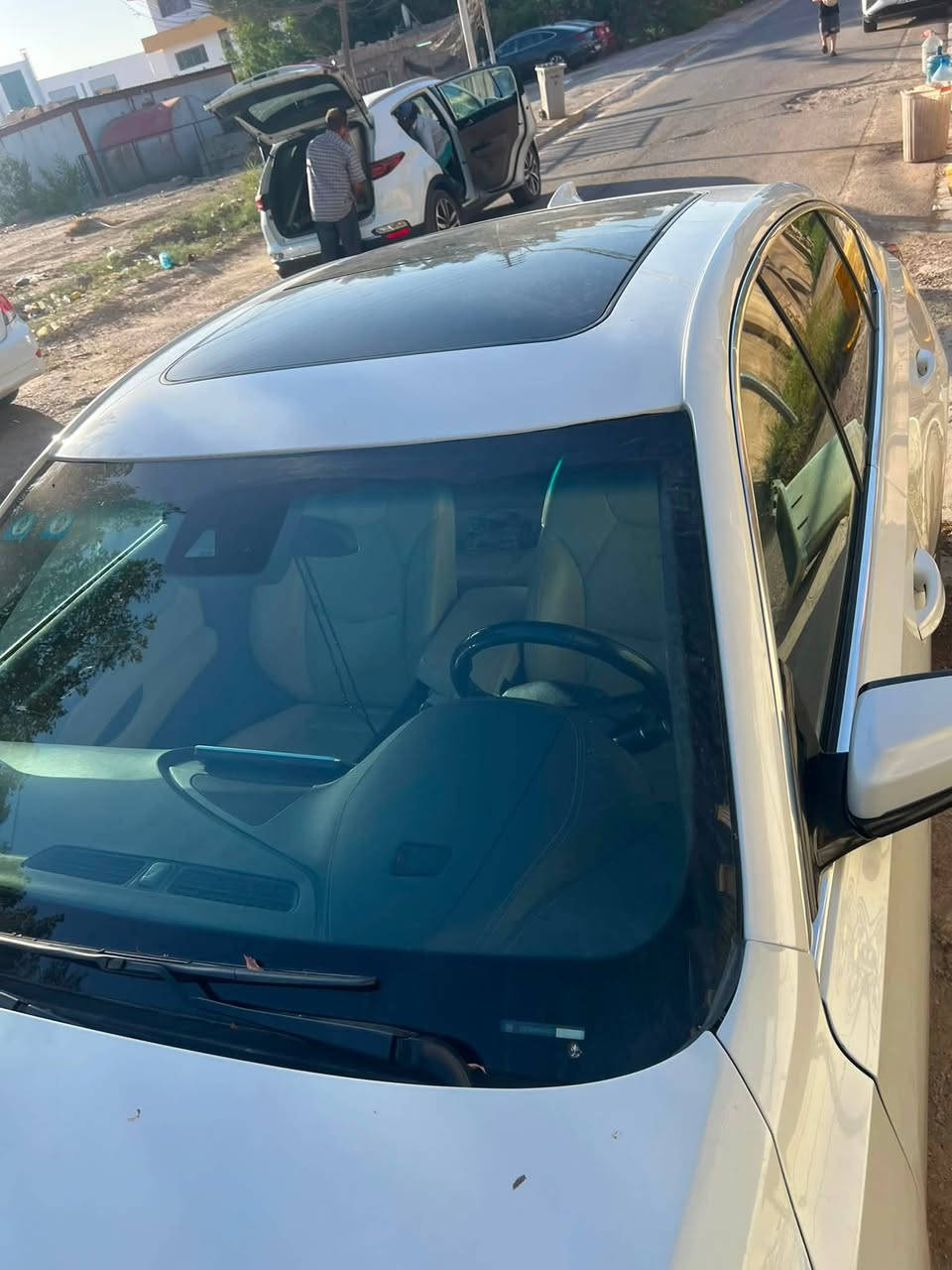 كاديلاك ct5  موديل 2022 رقم بغداد باسمي فول فووول مواصفات بيها قطعتين صبغ بدون دواخل والسونار موجود بالصور مكان السيارة بغداد السيدية رايدها ب 220$ وبيها مجال بيع او مراوس حسب القناعة للاستفسار ***********
