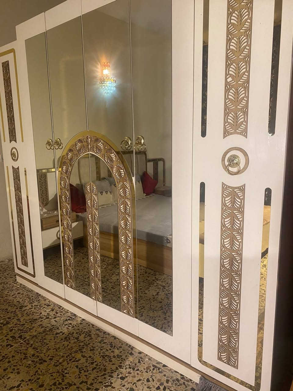 غرفه • للبيع • كربلاء