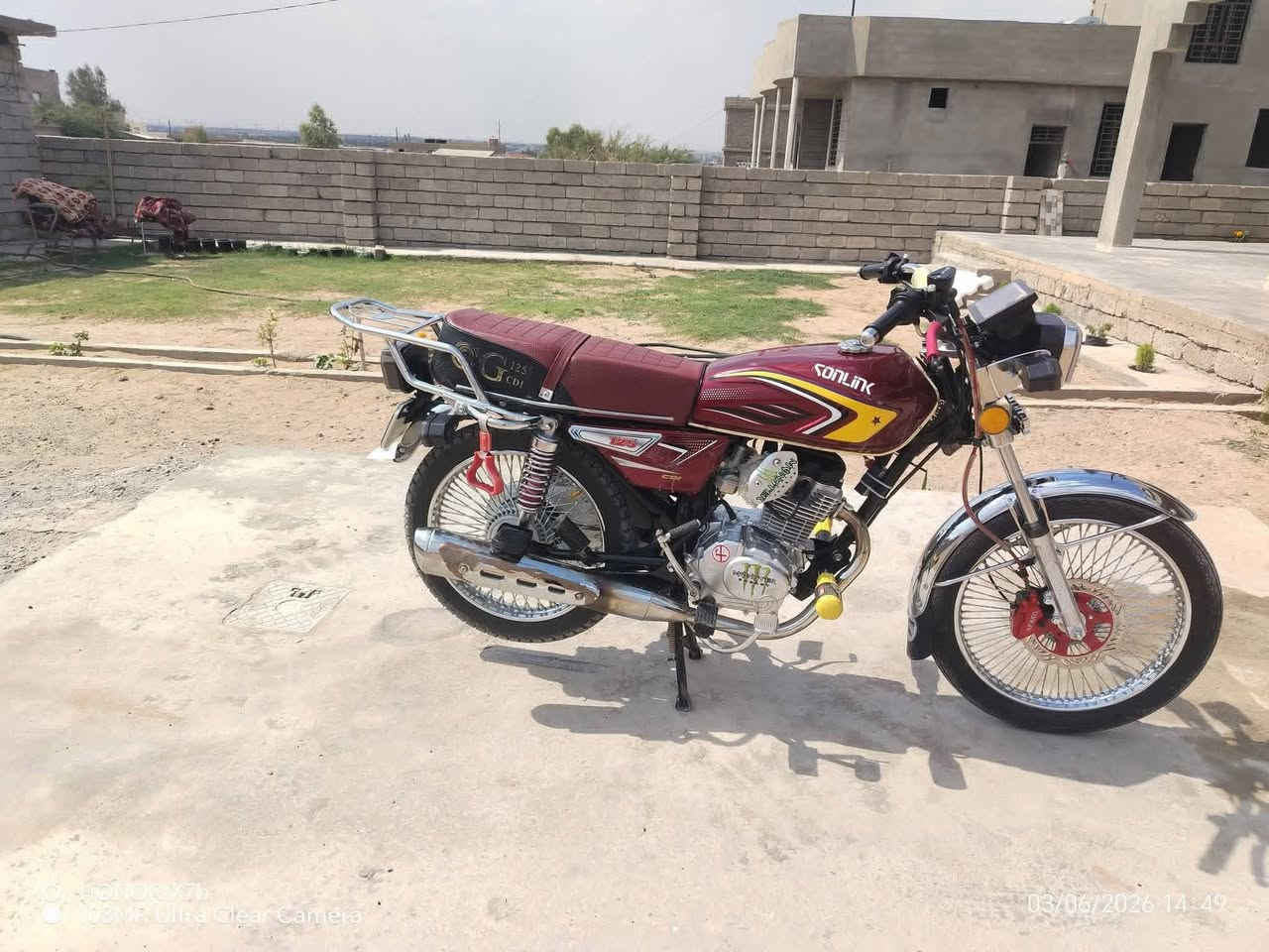السلام عليكم تايكر للبيع موديل 25 محرك كير شرط كهربائي كلها شغاله السعر 650وبيه مجال قليل المكان بيجي للاتصال :***********
