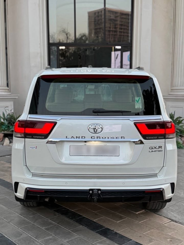 لاندكروز GXR 2022 السيارة شركة ساز 
فول مواصفات 1/1 ماشية 70 الف فقط 
السيارة كفالة من الفتح والصبغ والدبل كود 
رقم بغداد تحويل مباشر بأسم المشتري 
السعر 595$ والشراي يجي يشوفهه وبي خير ويدلل 
رقم الهاتف / واتساب ***********
