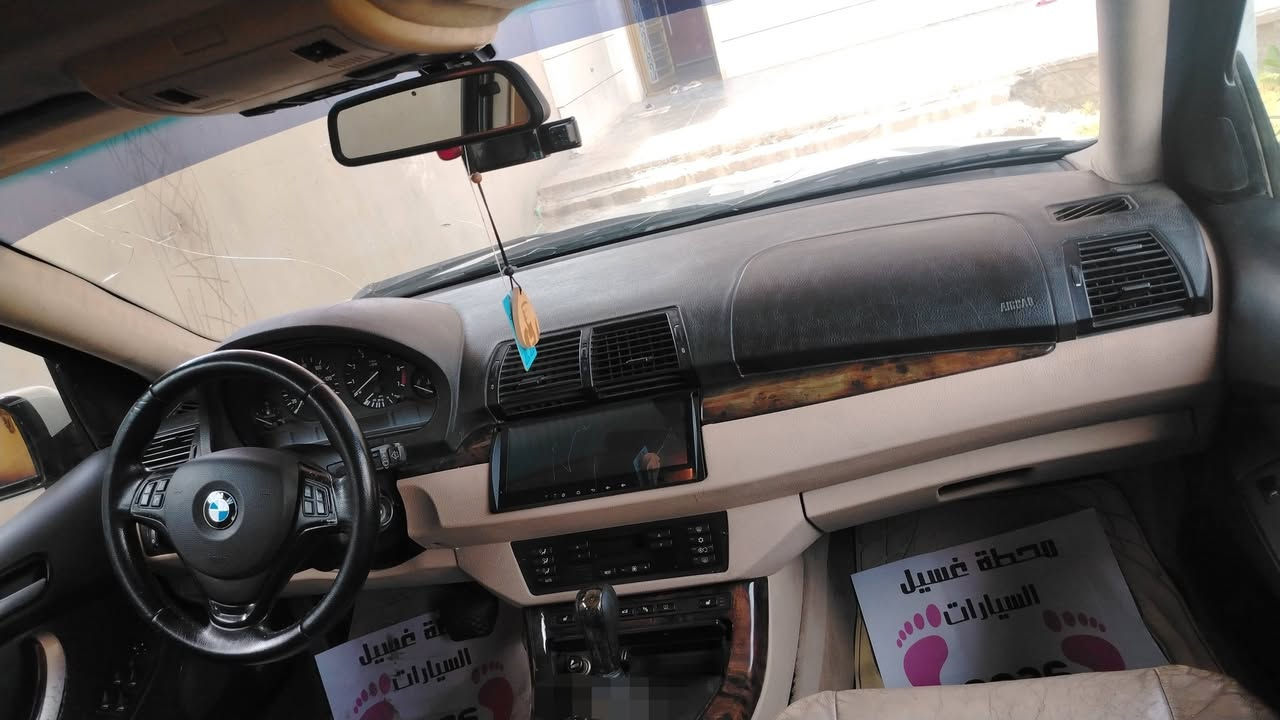 E53السلام عليكم
موديل2006
السياره بصره دولي 
جاهزه بدون اي نقص صبغ قطعه
بانوراما
ستيرن كهرباء
مري كهرباء
محرك4800 
السياره بحاله جيده جدا 
***********وتساب 
مكاني بغداد بيع او مراوس حسب القناعه
السعر90$
