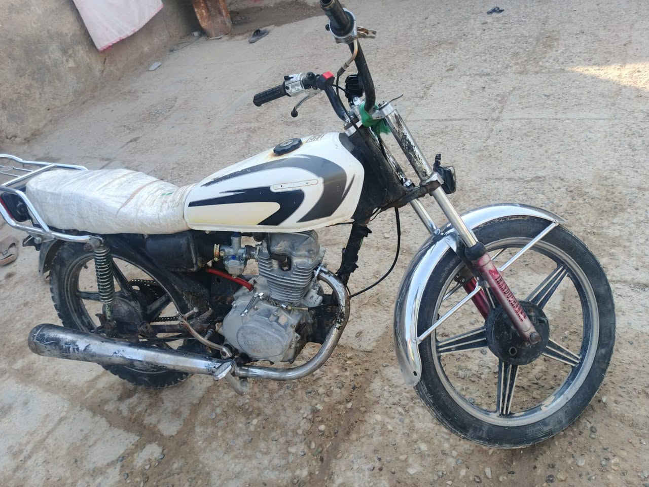 السلام عليكم دراجه اربعه كير كامله البيع سعر خاص  ***********
