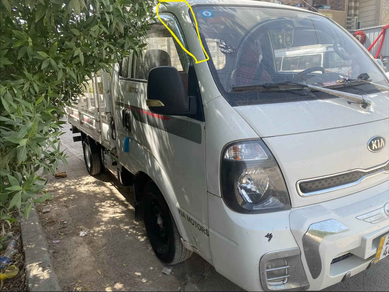 سلام عليكم كيا موديل 2018 2700 حلوه ومرتبه رقم واسط باسمي شخصيا بيها صبغ التكمه عكس السايق والحمدلله كامله حتى محجر وياها تخم تاير تبريد ثلج صدر جديد كل نقص مابيها مدوشمه هاي كل الي بل سياره محرك كفاله مكانها بغداد الدوره ابو دشير *********** السعر ١٠٠ قفل قفل
