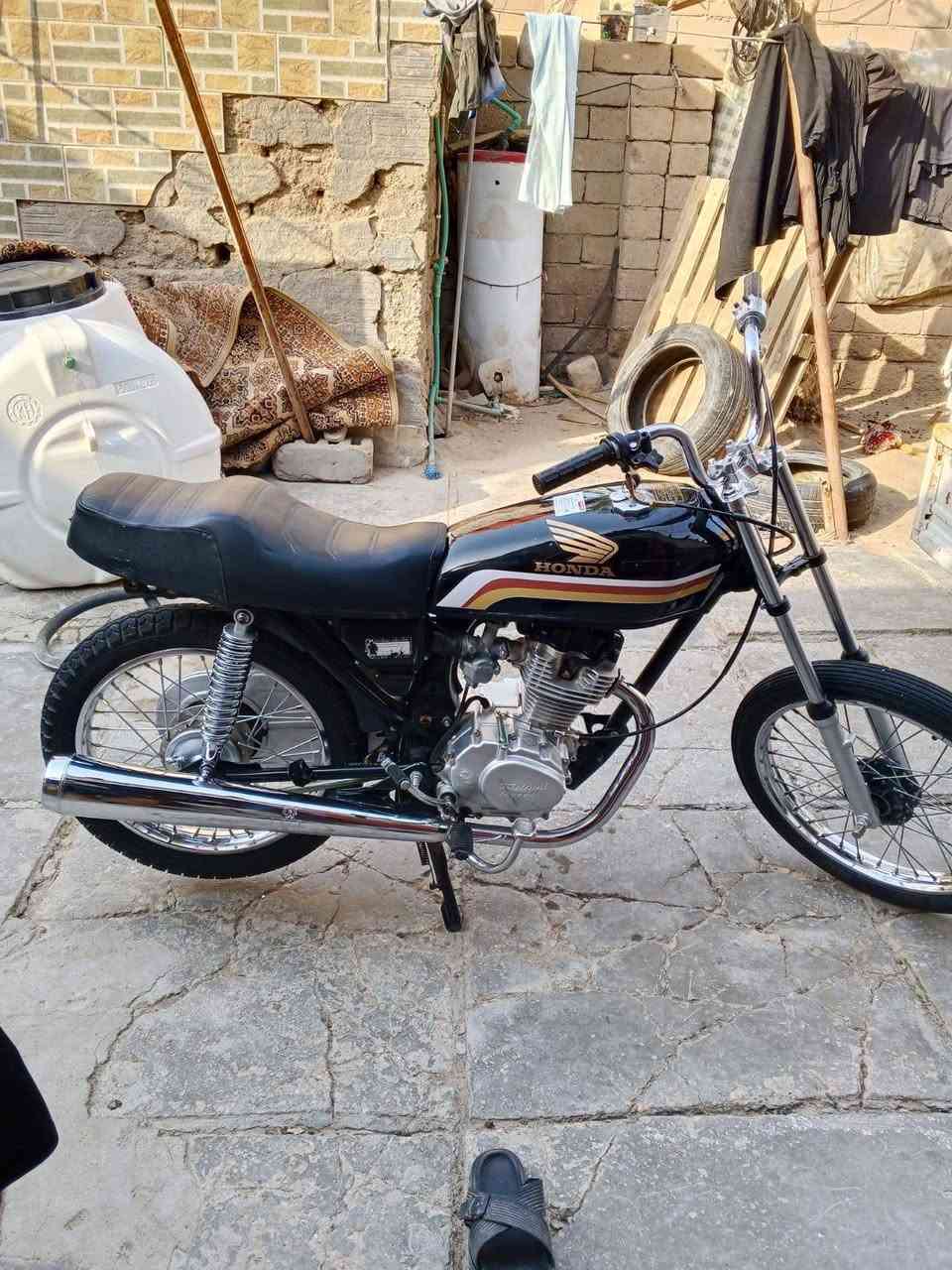 سلام عليكم دراجه سيجي نامه اصلي تعميره 26 دراجه تخبل   كلك كلك سعر 550  مكاني ناصريه اسكان صناعي   رقم وتساب ***********
