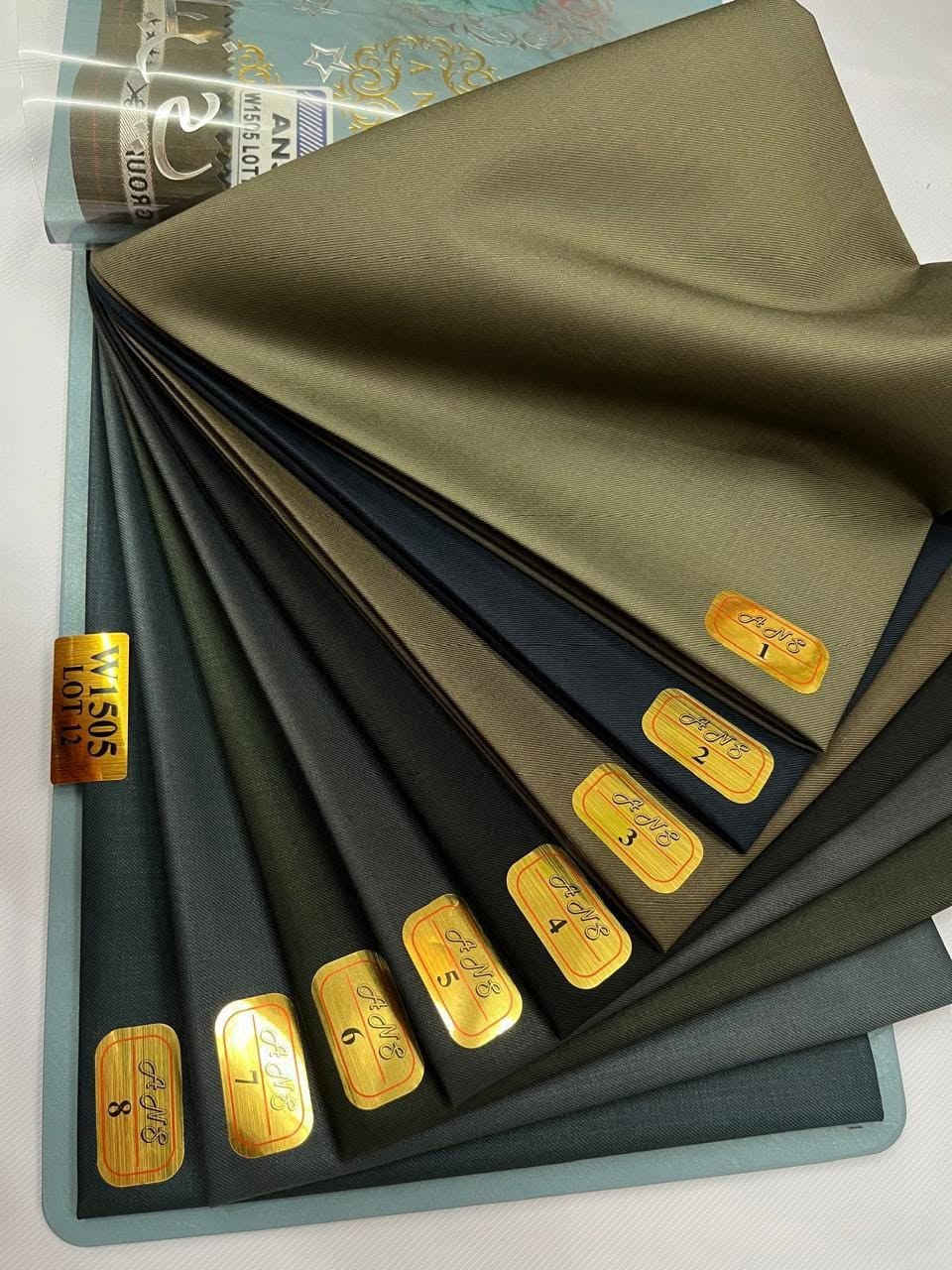وصلت بفضل الله عز وجل بضاعتنا الجديدة  بالوانها الجميلة وجودة اقمشتها   وتفصال وخياطة  ترضيكم بعون الله بموعد دقيق وسعر مناسب ! فحياكم الله واهلا وسهلا بكم في اقمشة وخياطة الاستاذ خميس /كركوك *حي عدن مقابل سوق المتوكل *********** (والحمدلله رب العالمين)
