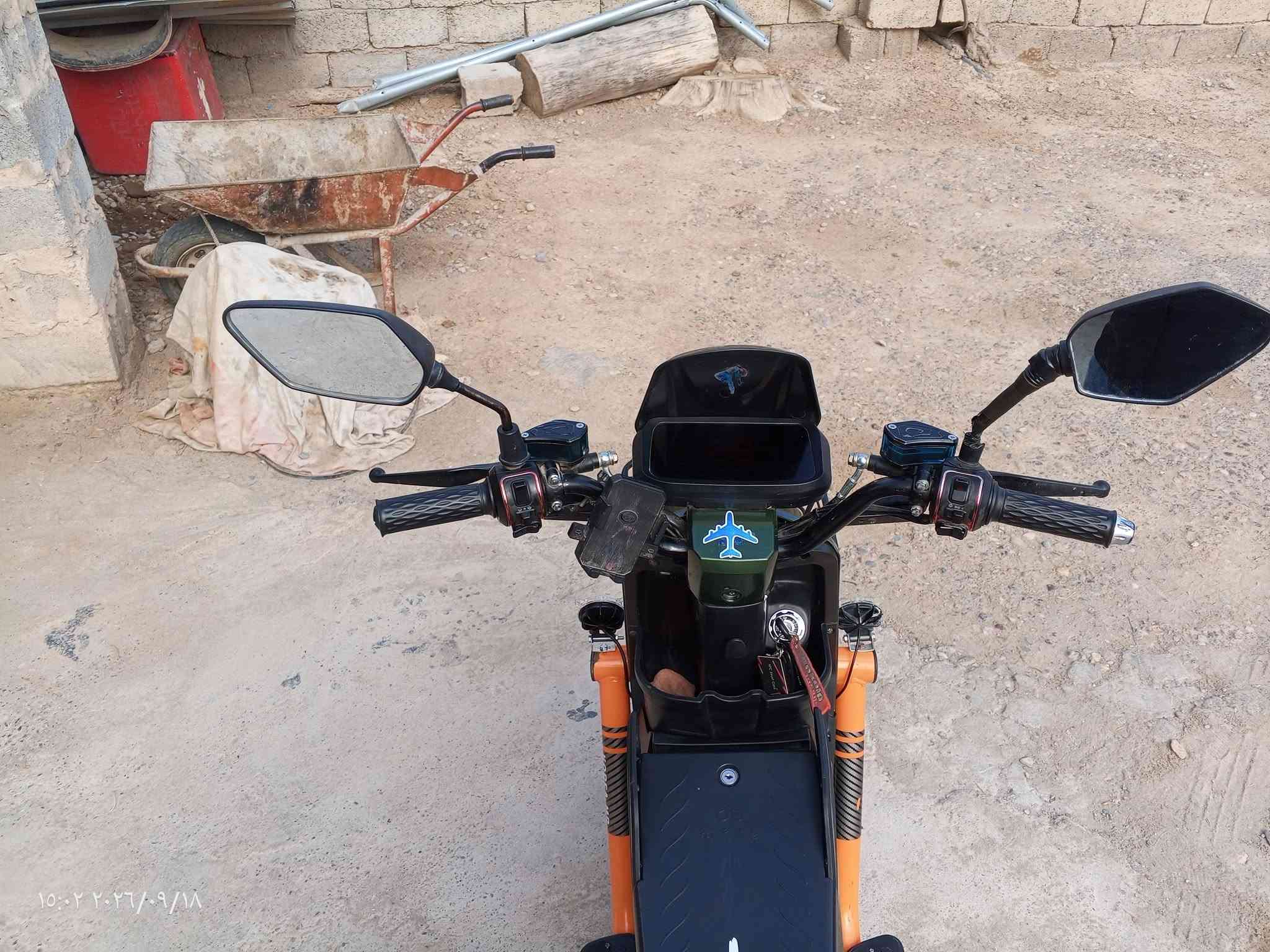 سلام علـيكم للبيع او مرواس دراجه شحن  X900 
دراجه X900 رياضيه ام صندوق 

كهربائيات كلهه شغاله لايت زنون اربع الوان ابيض اصفر رماش بومه 

دبل شاره

بطاريات جديدأت حجم 32 شركه وئلي

ملف2000

سرعه حقيقي 60

بصمه كارت

بيها نضام R رجوع

السعر :450 وبيها مجال

التواصل ***********

عنواني ديالى بعقوبه تقاطع الامام عبدالله بن علي الهادي

نص مكتوب في الصور:
- ١٥:٠٢ ٢٠٢٦/٠٩/١٨
- ١٥:٠٣ ٢٠٢٦/٠٩/١٨
- 15:02 2026/09/18