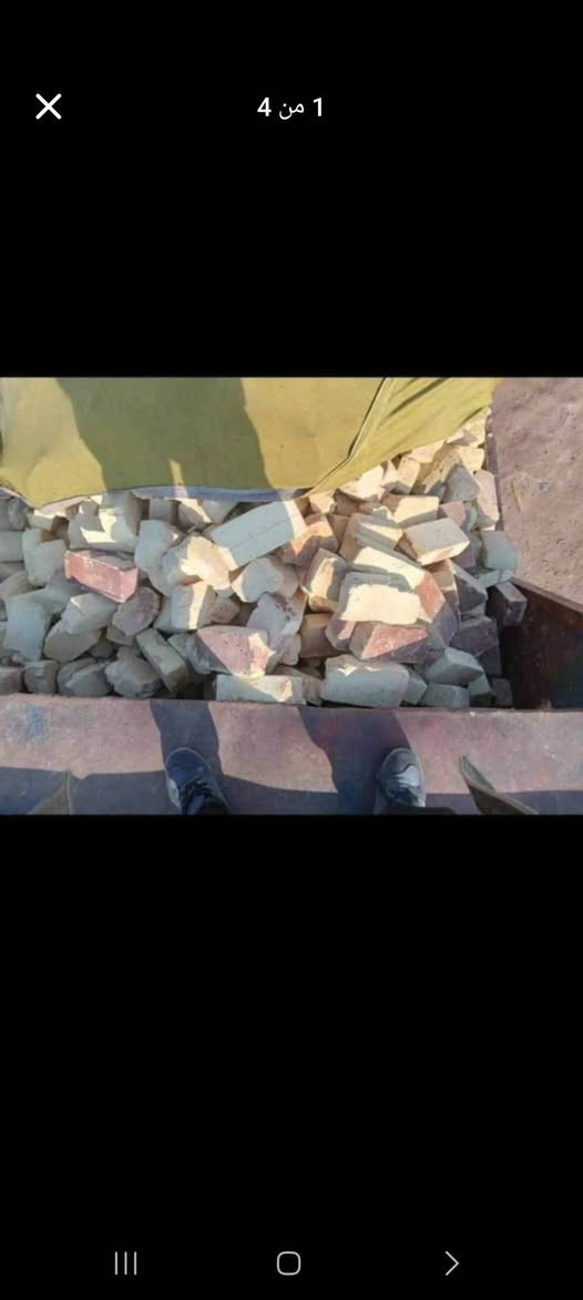 يوجد كسر للبيع بسعار مناسبه اغلبيته طابوك سالم وتليثي ونصاف 
 حمل فول توصيل العماره اقضيه ونواحي  تصال عل رقام التاليه أو مراسله عل واتساب //  ***********  // *********** عمارة, ميسان

نص مكتوب في الصور:
- كسر كسر كسر للبيع يوجد رقم واتساب فقط *********** ***********
- 1 من 4
- 4 من 4
