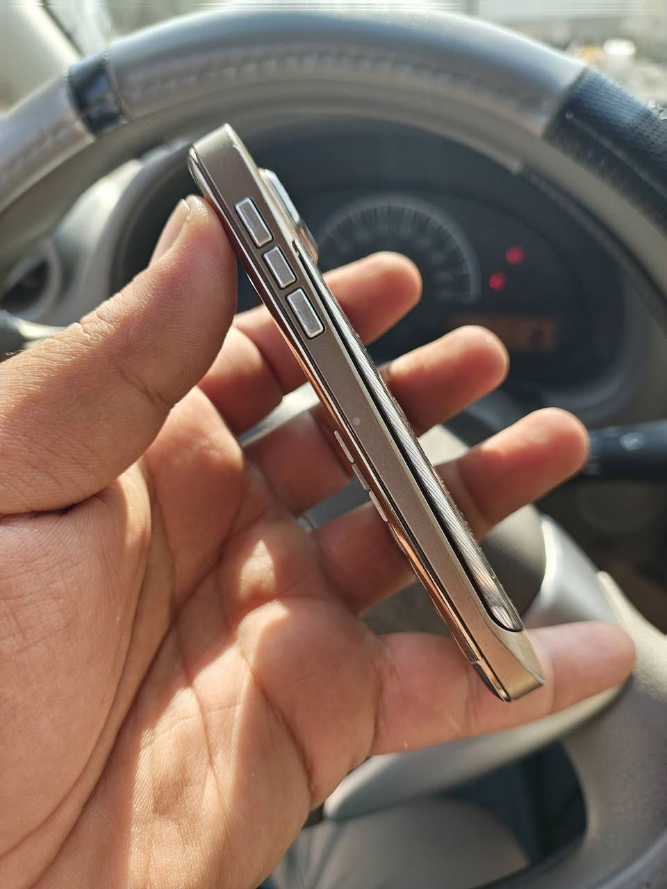للبيع نوكيا E72 اصلي 
***********
