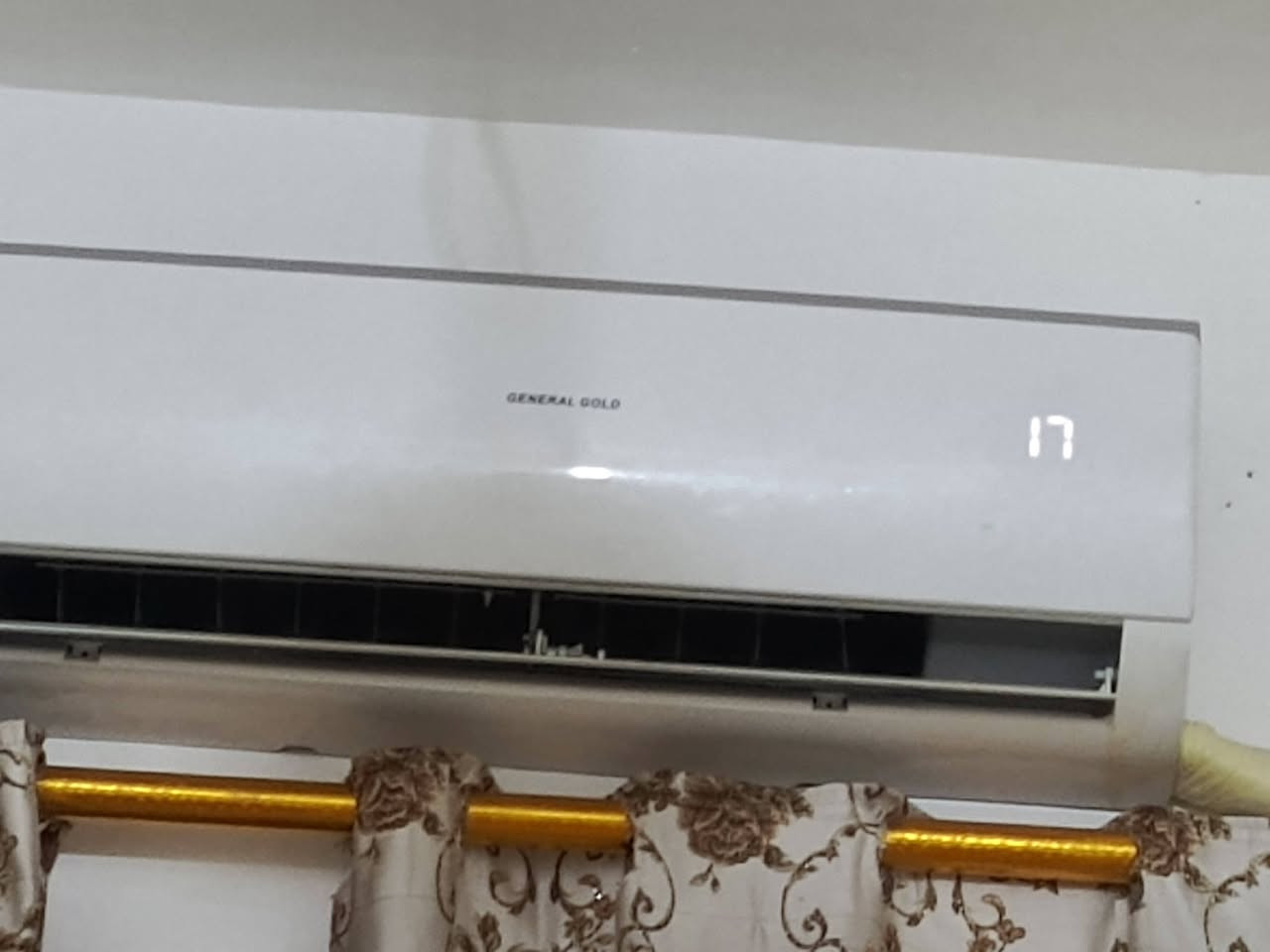 سبلت للبيع طن سعره 150وبي مجال بيعه سبب لانتقال ***********
