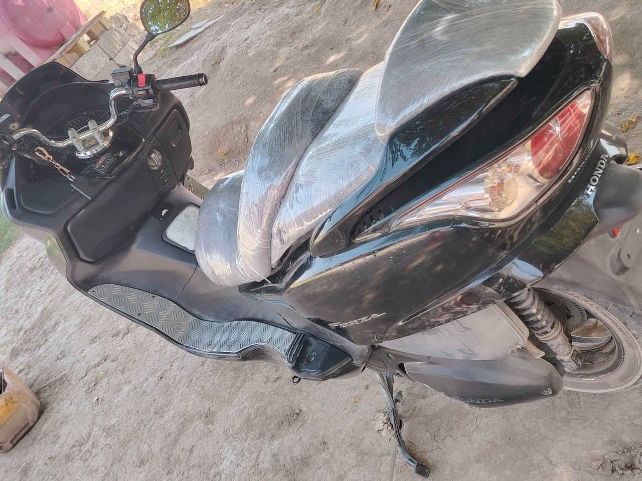 فورزا 0/9 ٢٠٠٩ كرستال اي بي اس مانع انزلاق كفاله عامه اوراق كامله كمرك مدفوع بيع او مراوس شعندك نزل السعر 1500 مكان الحمزه الغربي الاتصال ***********
