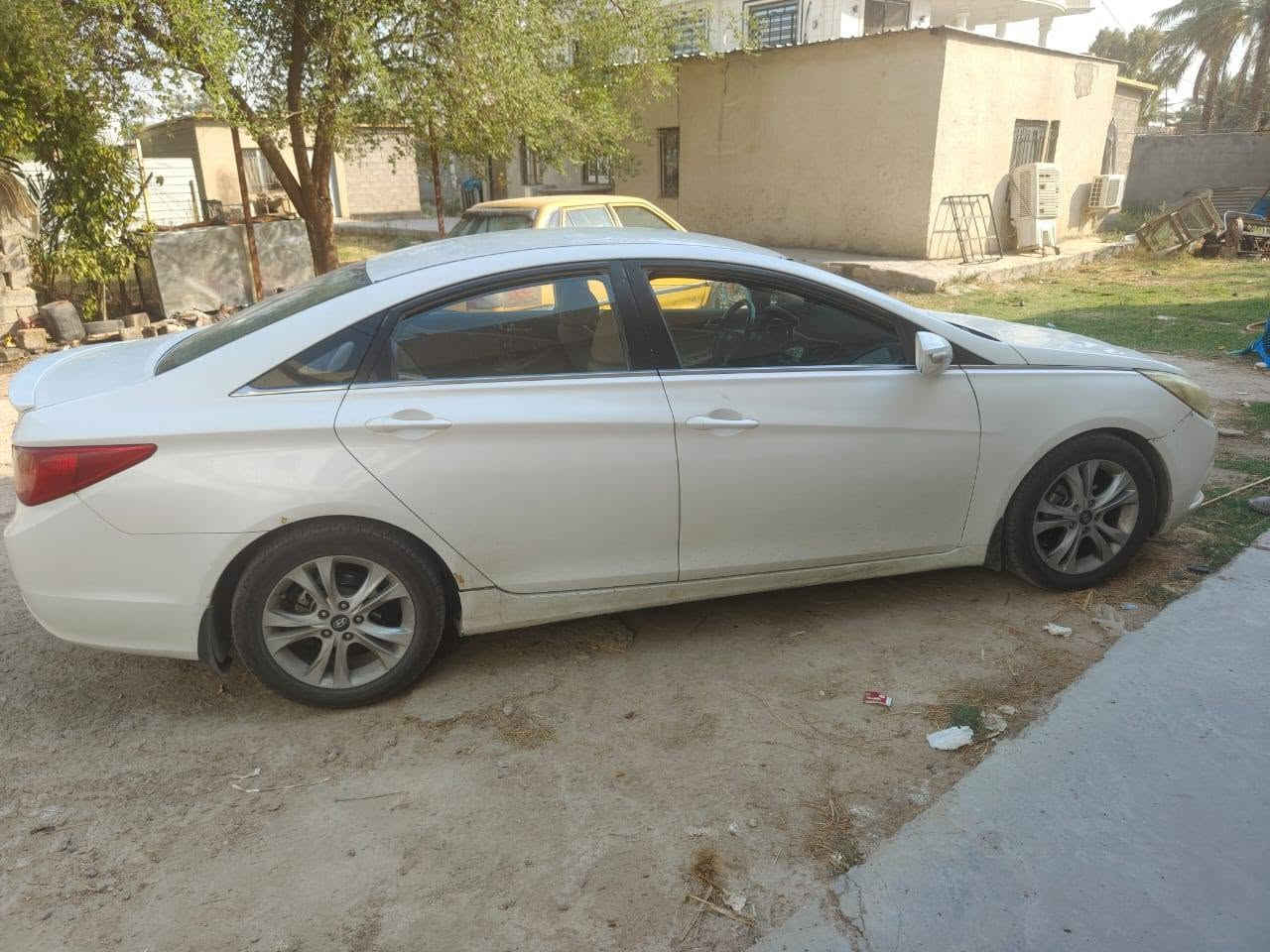 سلام عليكم لبيع سياره سوناتا موديل 11رقم بغداد حادثهه موضح بل سونار بيهه جاملغ لخلفي فقط سيارة جاهزه سعرهه108وبيهه مجال
اني مكلف بل نشر
رقم صاحب لسياره***********
