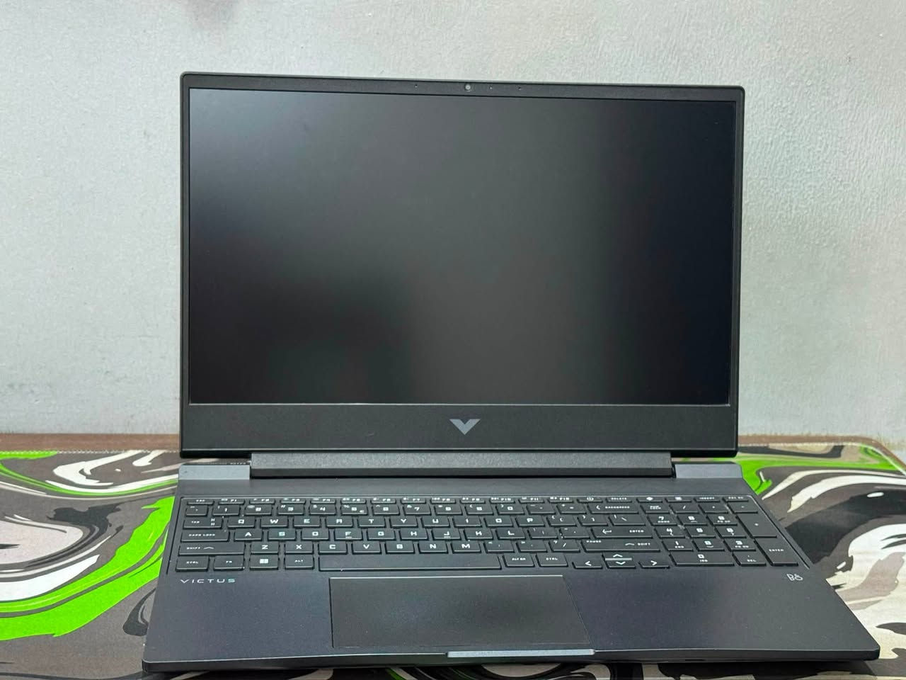 لاب توب كيمنك 
Gaming laptop
Hp victus 15.6
R5 5600h
Rx6500m (بقوة rtx 3050 مال لاب توب)
16 ram 8x2
512 ssd m.2
FHD 1080 144hz
معجون حراري مبدل قبل شهر مال المعالج والكرت
الكامرة مال لاب توب واكفه وكفت من بحدها ماعرف ليش
كارتونه موجوده سعر 800 الف بي مجال
مكان بغداد العطيفية 
***********
