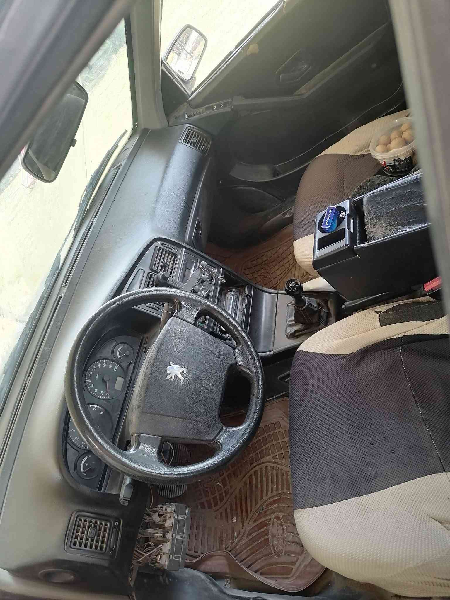 سلام عليكم بيجو لميس كير و مكينه خير من الله زوج تايرات جديد رقم بغداد تحويل مباشر مصفر هيئه وغرامات سيارة جاهزة كبل للشارع السعر ٢٨ و قابل للتفاوض رقم الجوال *********** واتساب فقط
