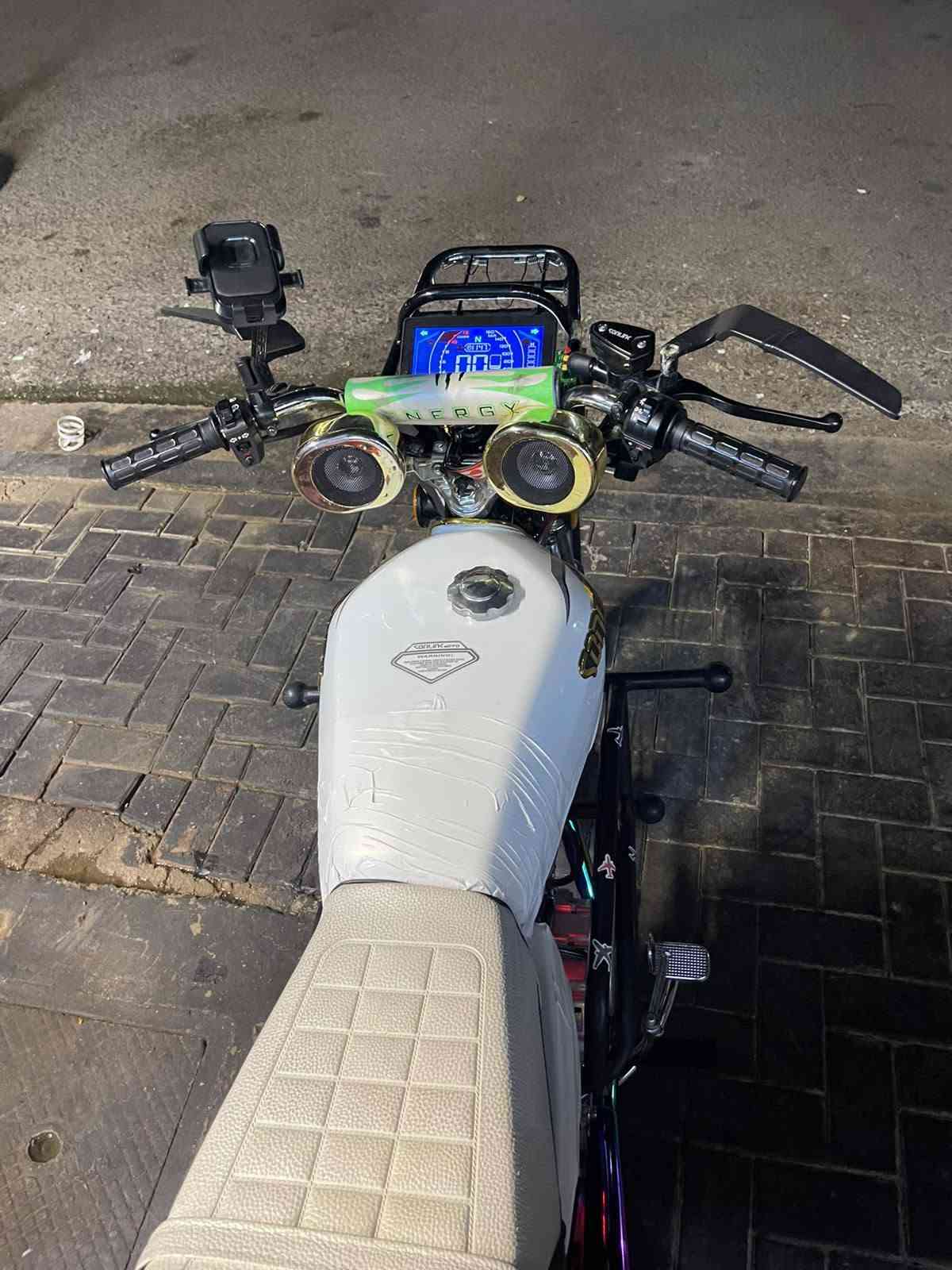 سلام عليكم إيراني موديل 26 اربعه كير دراجه كلش نضيفه ومرتبه السعر 950 الاتصال ‏‪***********‬‏ عنواني الرمادي التاميم
