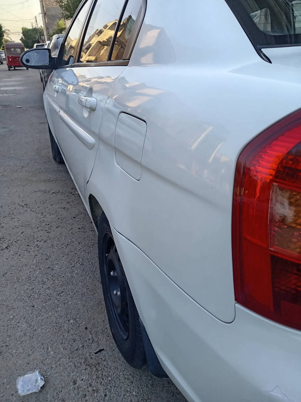 هونداي  أكسنت خليجي ٢٠٠٩  محرك ١٦٠٠ دبل قطره كير اوتو جام كهرباء شاشه كامره تحكم ستير سياره مكفوله من الحادث والتبديل بيها فقط قطع كلير فقط للبيع او مروس سعر ٧٨ ***********
