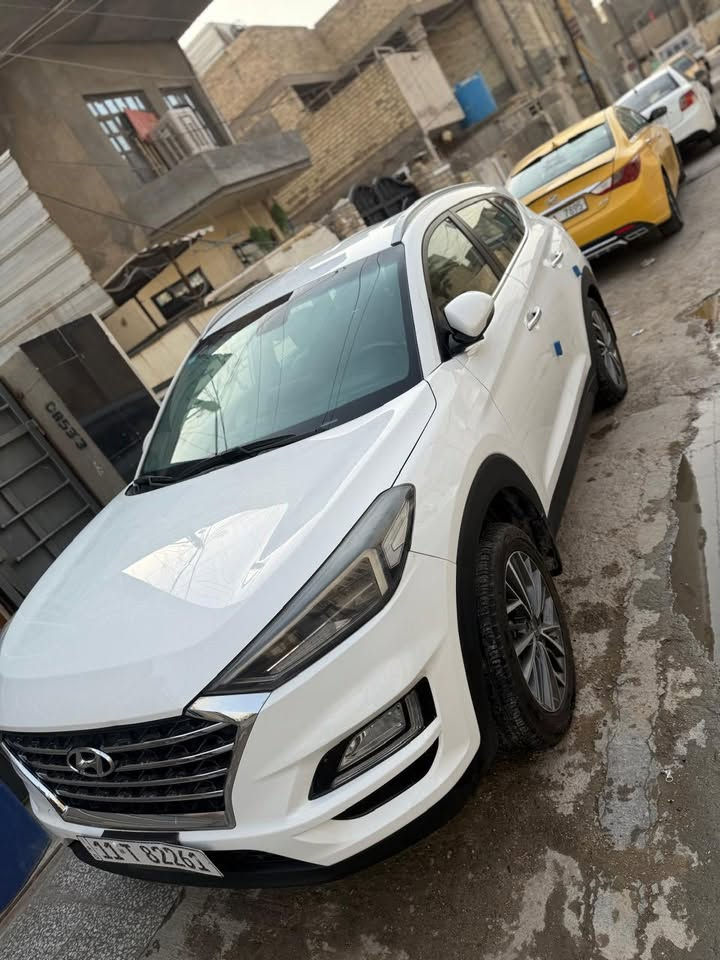 السلام عليكم 
للبيع توسان وارد خليجي موديل 2019 
السونار مرفق بالمنشور 

‭+964 783 877 5412‬

نص مكتوب في الصور:
- الجانب السطحي /surface side// مرصعات الخلفية / back sid // مرصعات وخدوش اد / اليوسفية / الشارع العام / مجاور الحديقه العامه