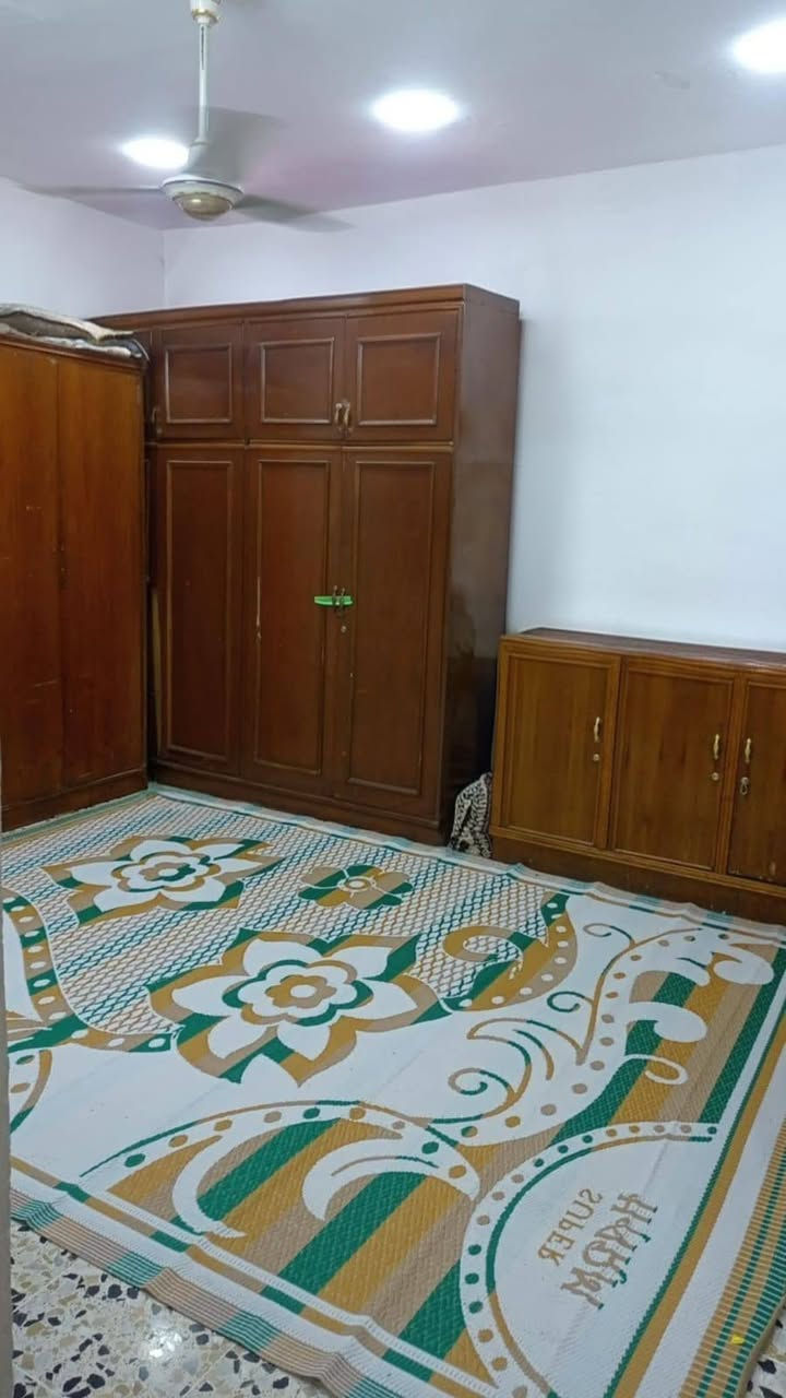 دار للبيع مساحته 100متر 5*20عنوان العبيدي حي الرئاسه قرب سكله ابو محمد زراعي وسند25اصوي سعر مناسب منطقه تبليط كامل خدمات سعر اتصال على رقم ***********
