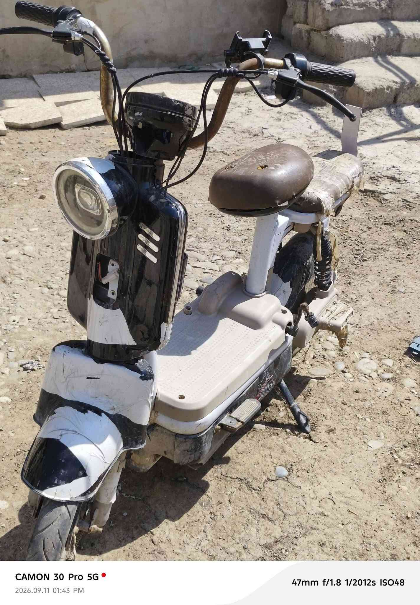 سلام عليكم
ماطورات اثنين للبيع بطارياتهن منفوخه اثنيهن بس البطاريات اي خلل مابيهن والنضافه كدام العين السعر 200 وبيهن مامجال للطيبين 
***********

نص مكتوب في الصور:
- CAMON 30 Pro 5G
- 2026.09.11 01:50 PM
- 47mm f/1.8 1/253s ISO50
- CAMON 30 Pro 5G 2026.09.11 01:50 PM 47mm f/1.8 1/242s ISO50
- 47mm f/1.8 1/265s ISO50
- CAMON 30 Pro 5G 2026.09.11 01:43 PM 47mm f/1.8 1/1701s ISO48
- 2026.09.11 01:43 PM
- 47mm f/1.8 1/2012s ISO48
- 47mm f/1.8 1/2294s ISO49