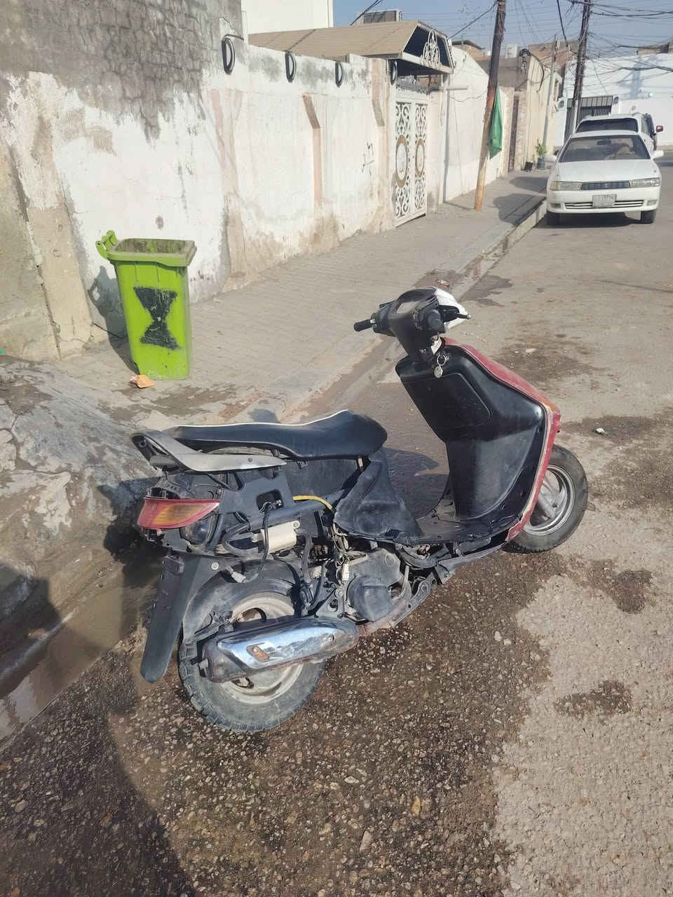 سلام عليكم البيع 250 مكان نجف حي مهند سين  788 573 4686
