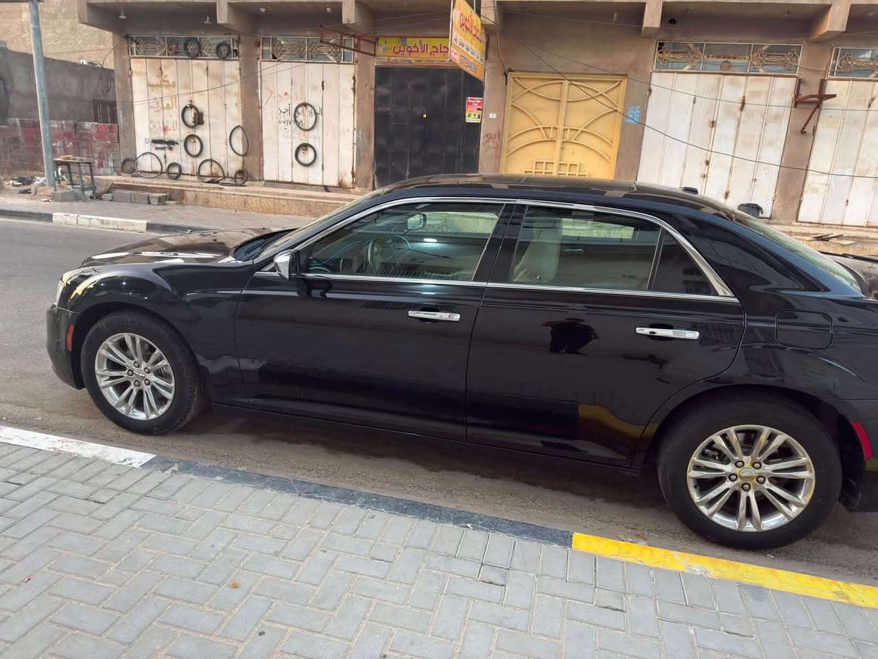 اوباما 2015 Cخليجي فول مواصفات حساسات اماميه خلفيه ستيرن كهرباء ستيرن تدفئه دوسات البانزين كهربائيه تدفئه تبريد كشنات خزن ميموري بانوراما حاملات الاكواب تدفئه وتبريد برده خلفيه وبعد بيهه هواي مواصفات سياره كفالة بيهه بارد خفيف ب البنيد فقط 
مكان السياره البصرة. السعر 217 وبيهه مجال بسيط . رقم الهاتف ***********
