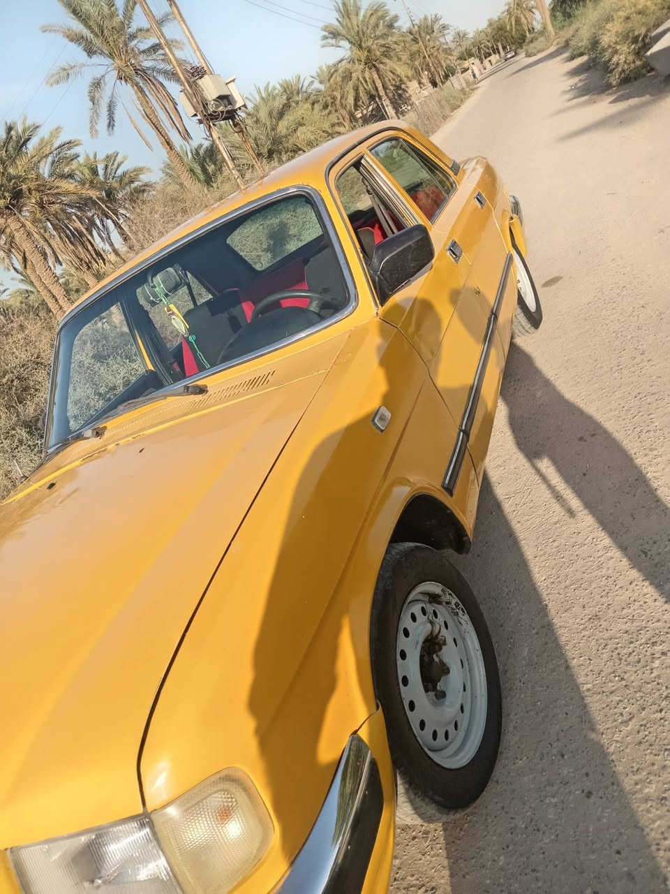 فولكه للبيع سنويه 30 20 رقم إنكليزي أصفر غير محدد مكينه ثنين و نص نقص تبريد فقط محور سيدان مصفره ما عليهه شي *********** مكاني كرمت بني الكرماشيه
