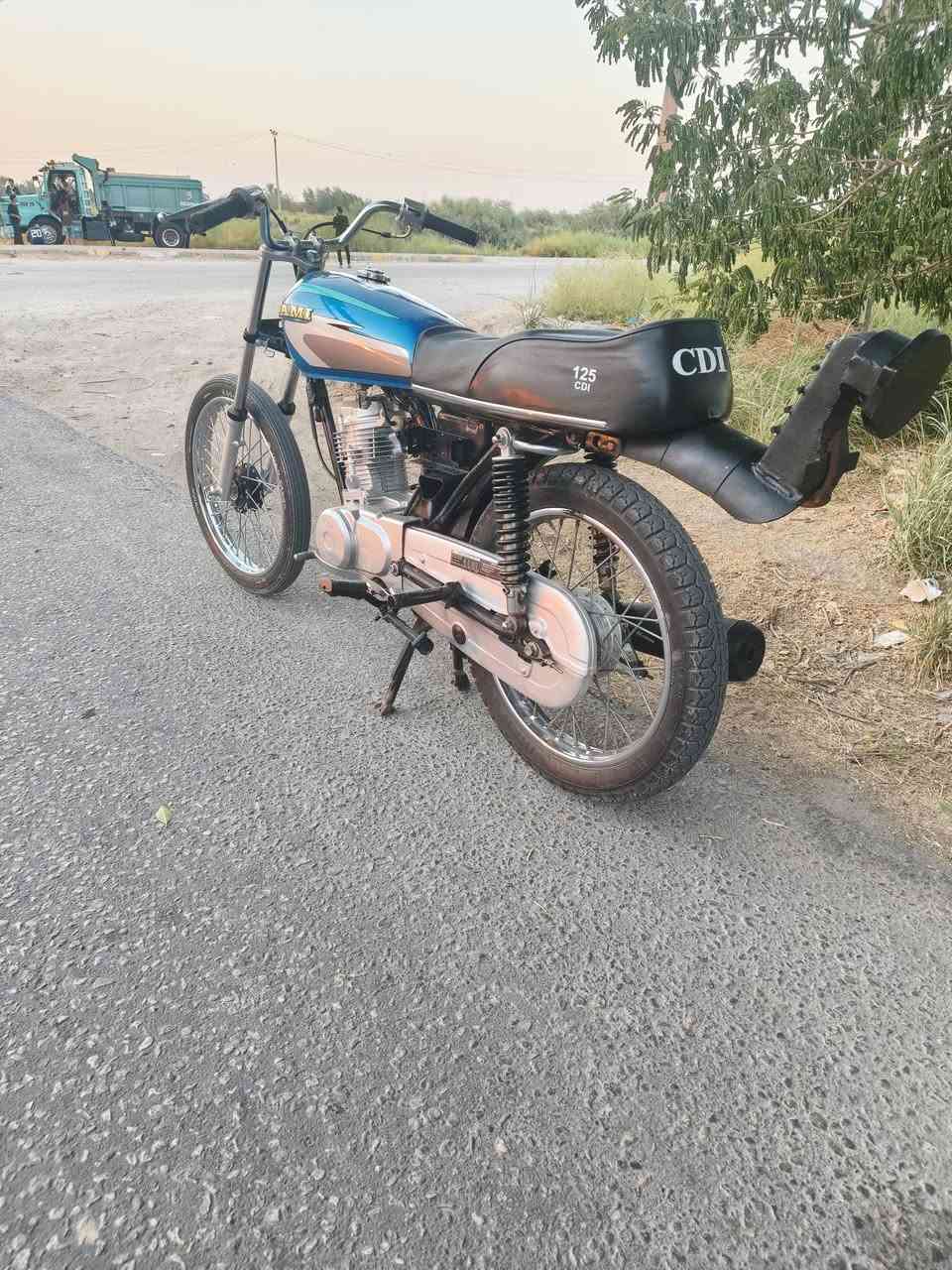 دراجه نامه أوراق شاصي 14تعميره 25دراجه خير من الله مفتوحه ولفات دراجه فصله وشلعه سعر550 بيه مجال لطيبين متواجد نت ورقم ***********
